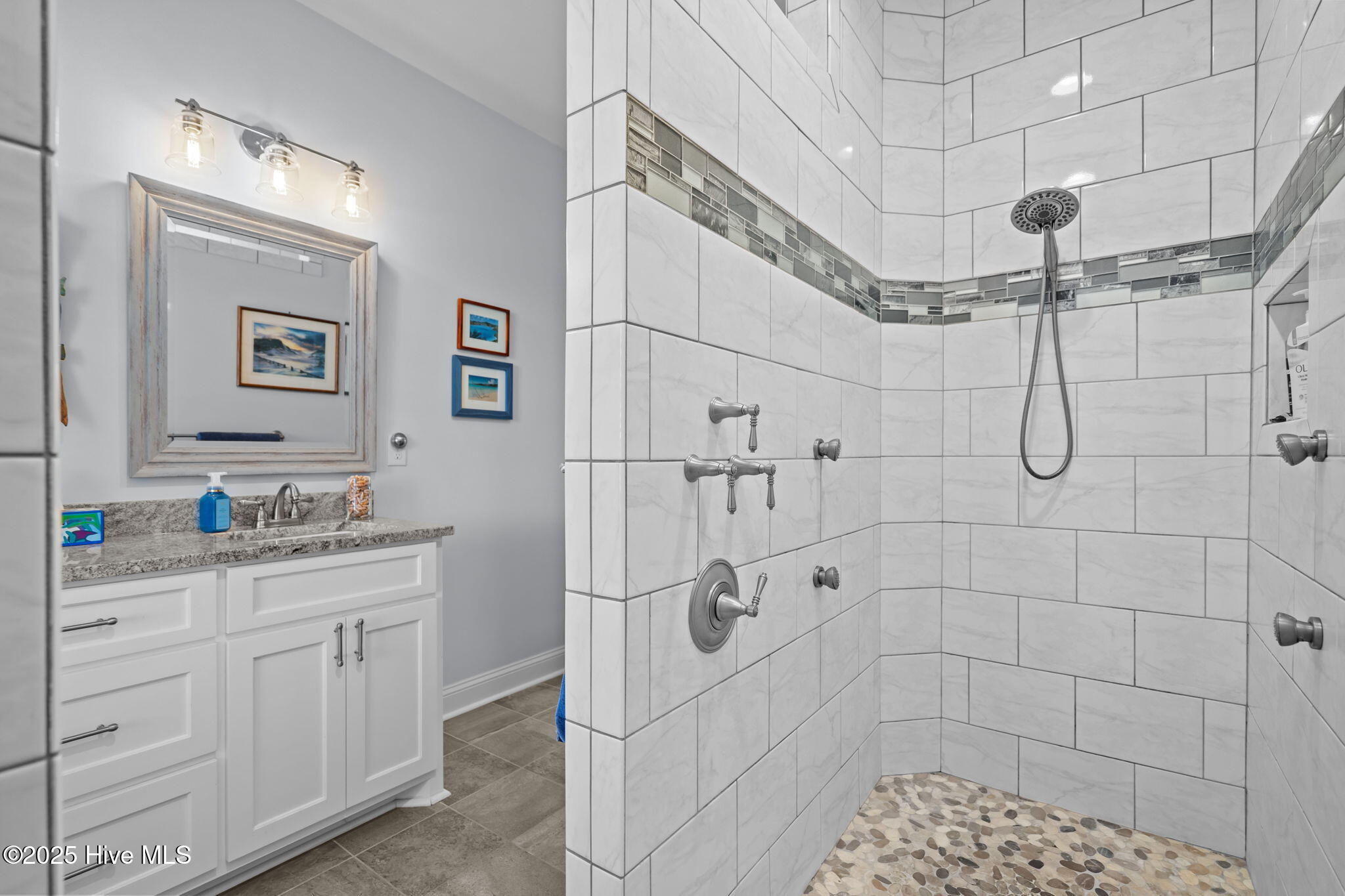 100543391 | Photo 32