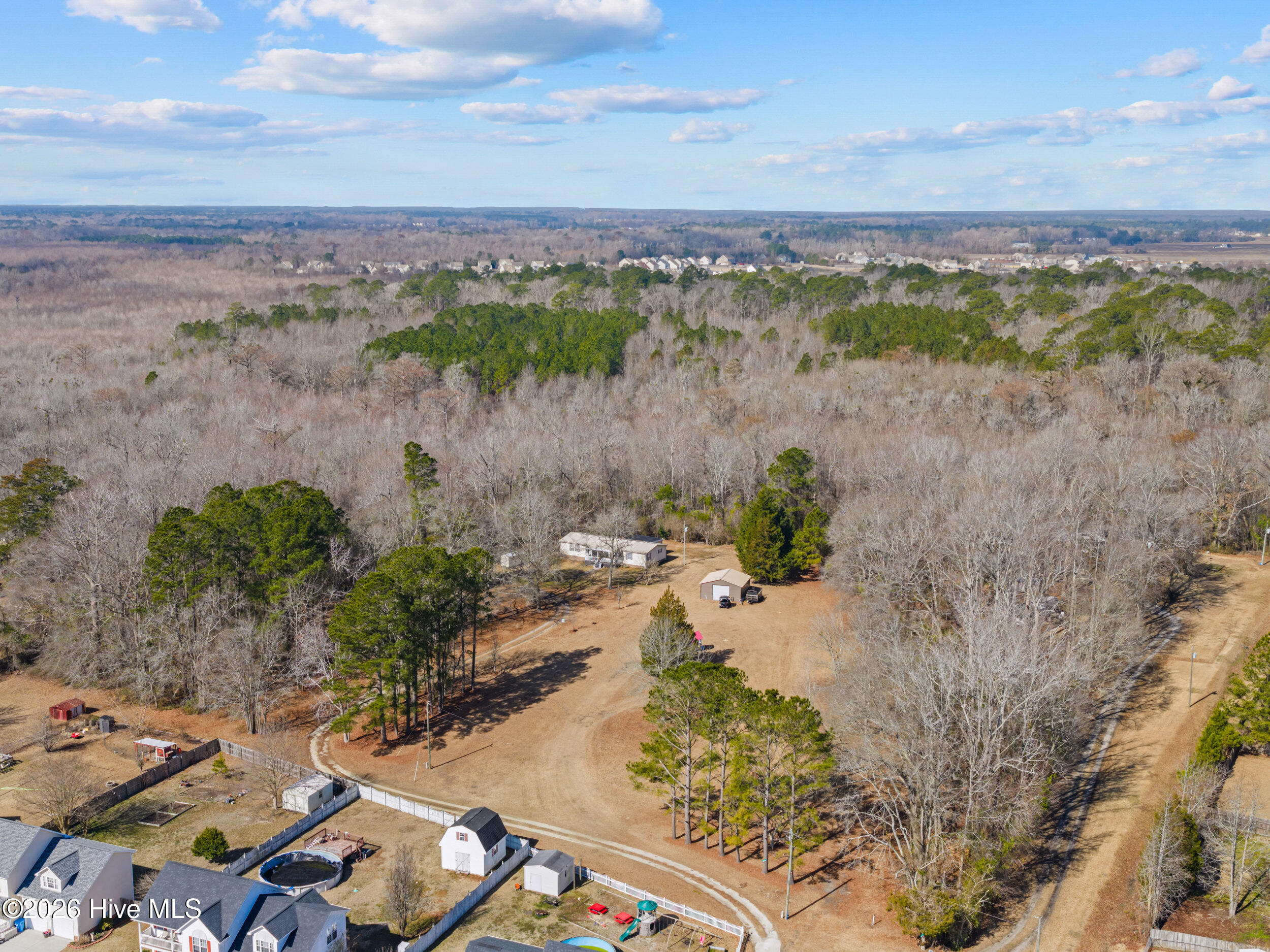 100556387 | Photo 50