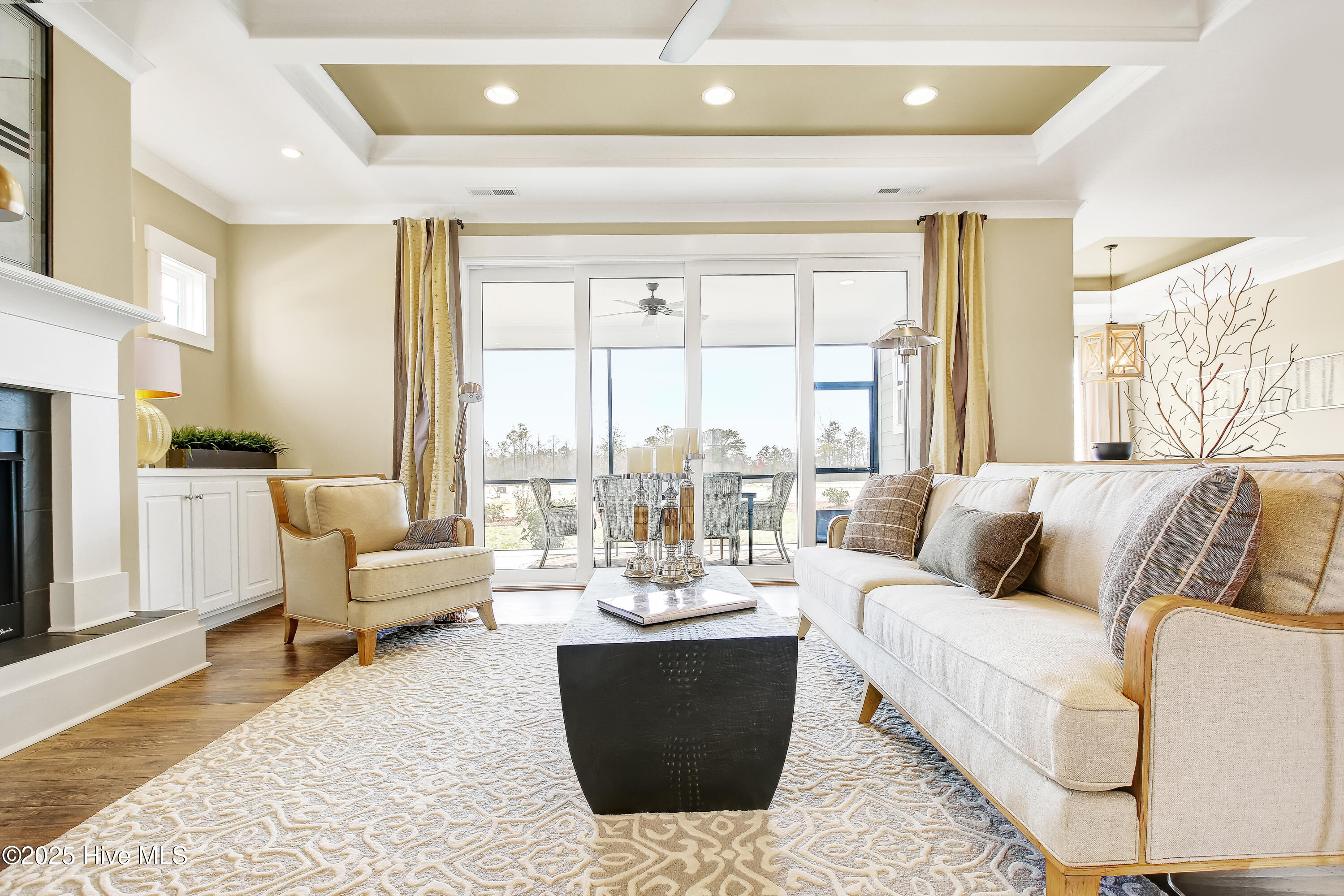 100511529 | Photo 13