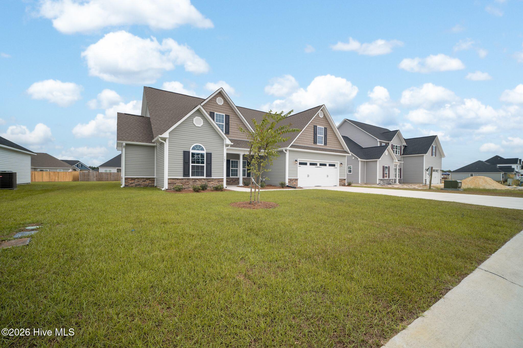 Photo 3 of Single family home for sale at 707 Gulley Ln, Jacksonville, NC 28546 | MLS# 100571862 | Listing updated on 2026-10-09