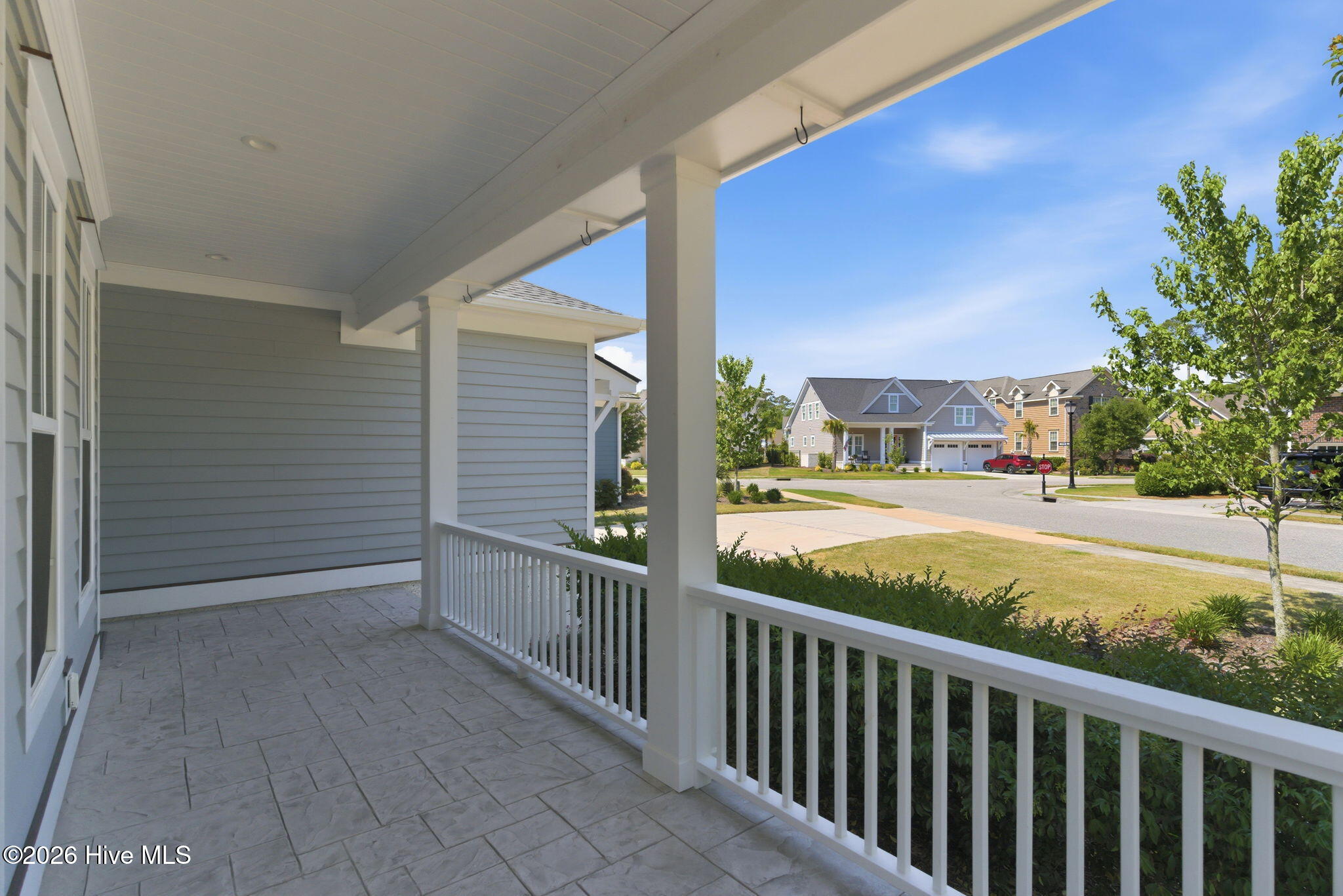 100569885 | Photo 53