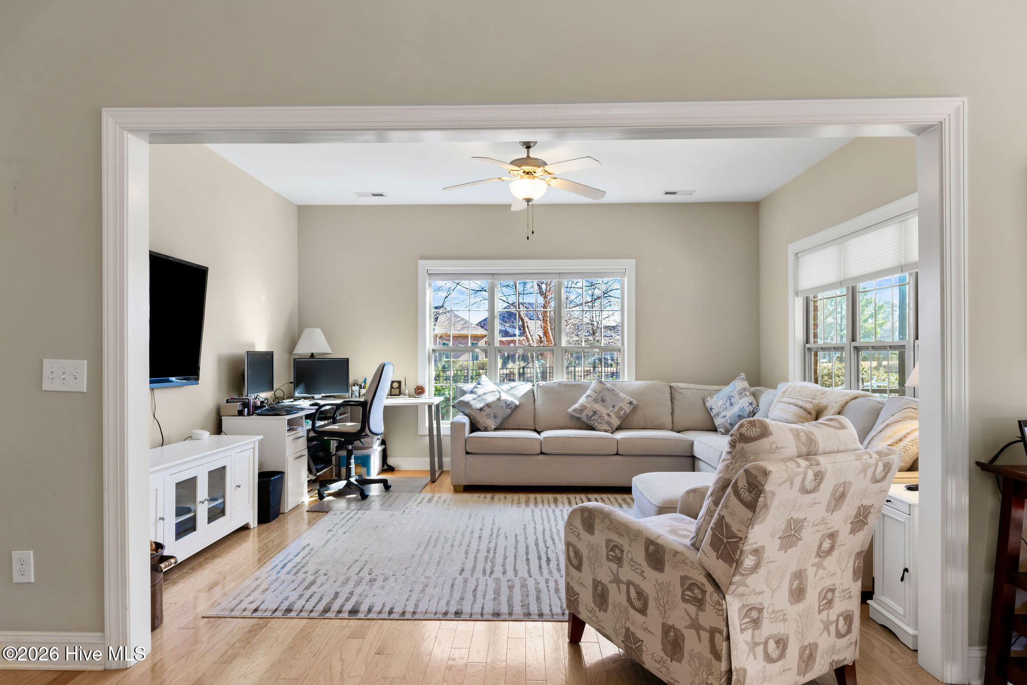 100554560 | Photo 11