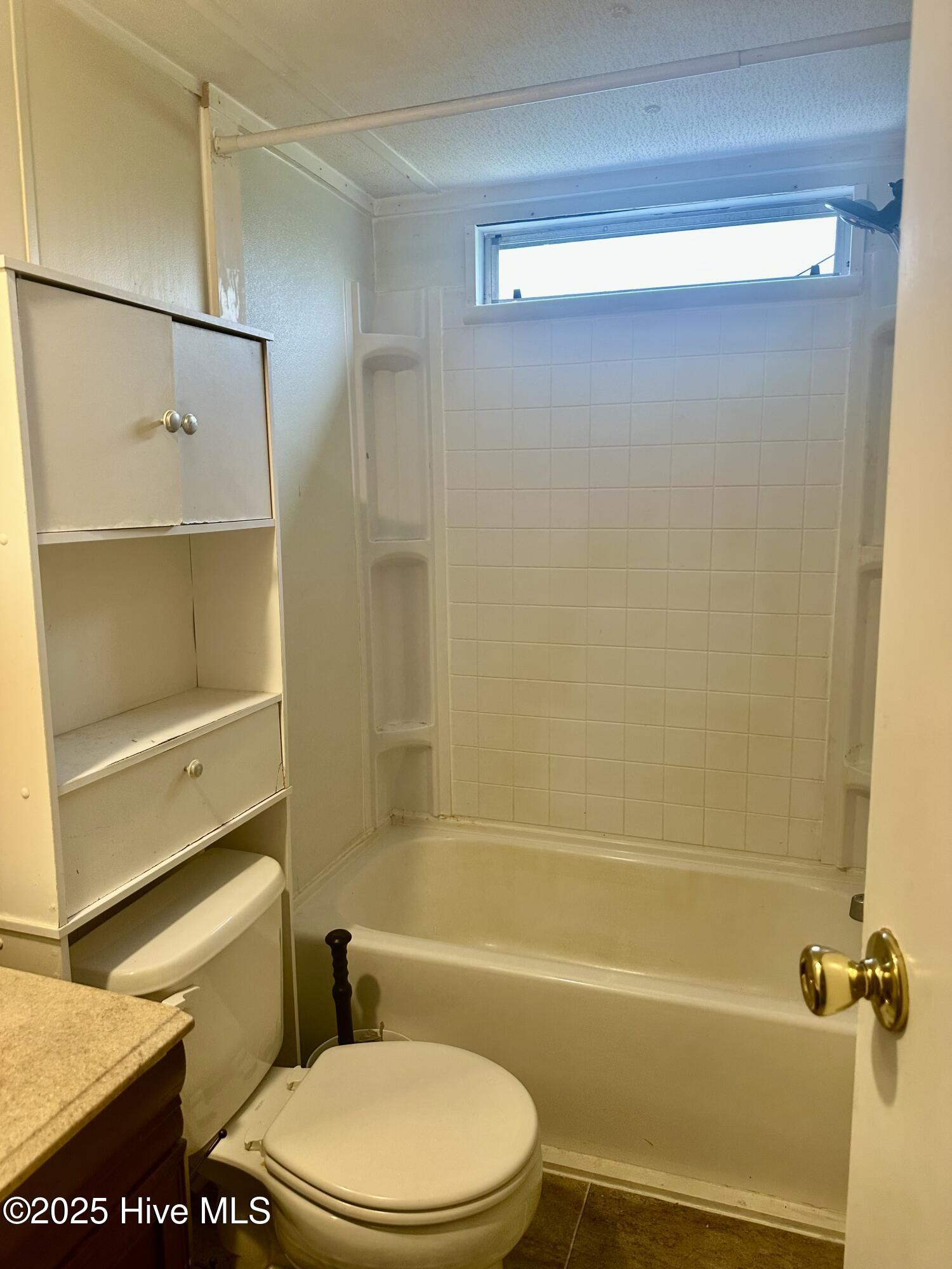 100512329 | Photo 20