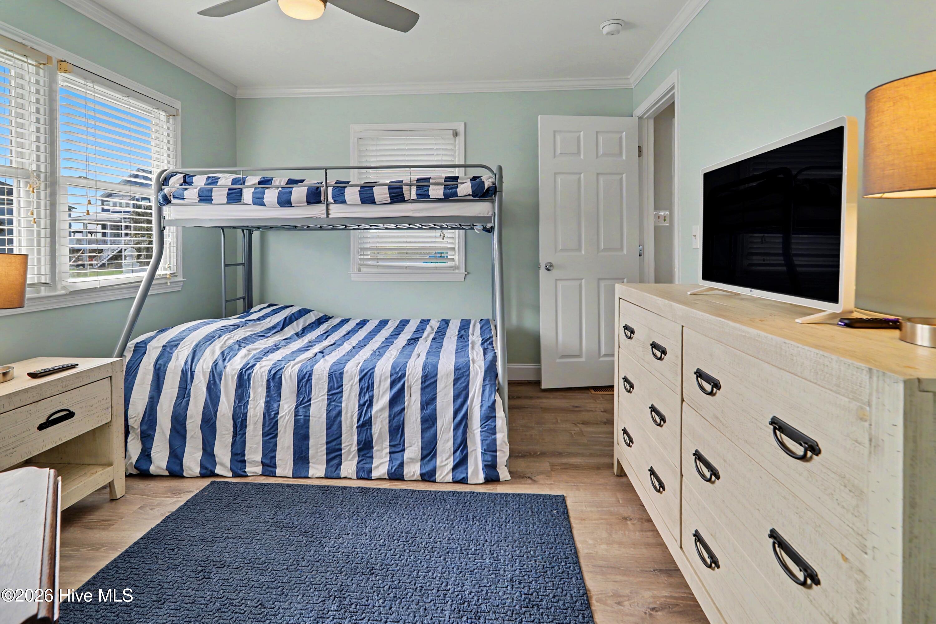 100563218 | Photo 18