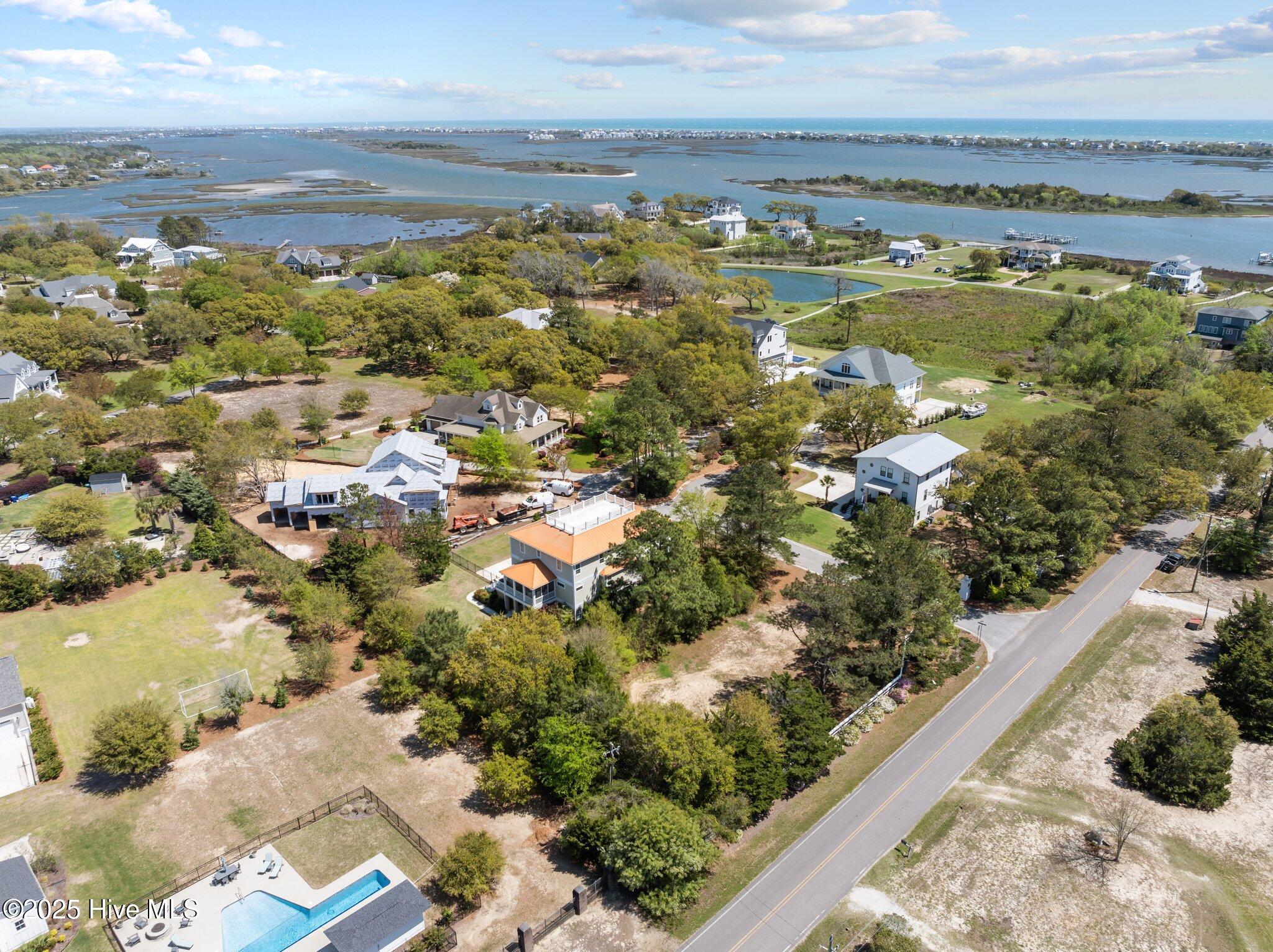 100502292 | Photo 36