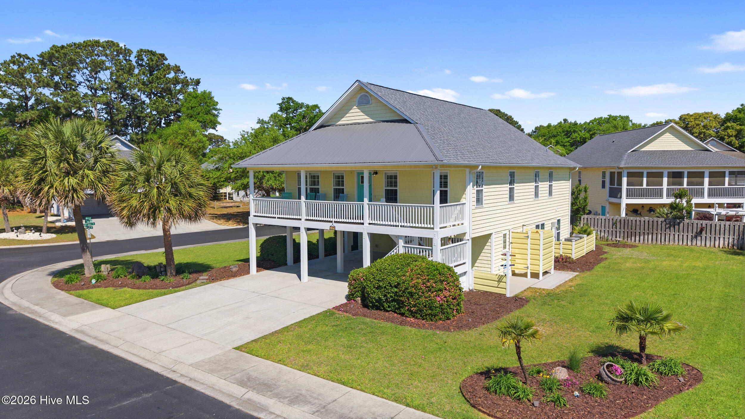 100567989 | Photo 54