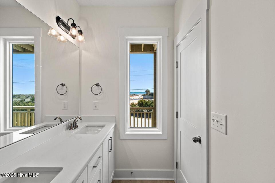 100534978 | Photo 20