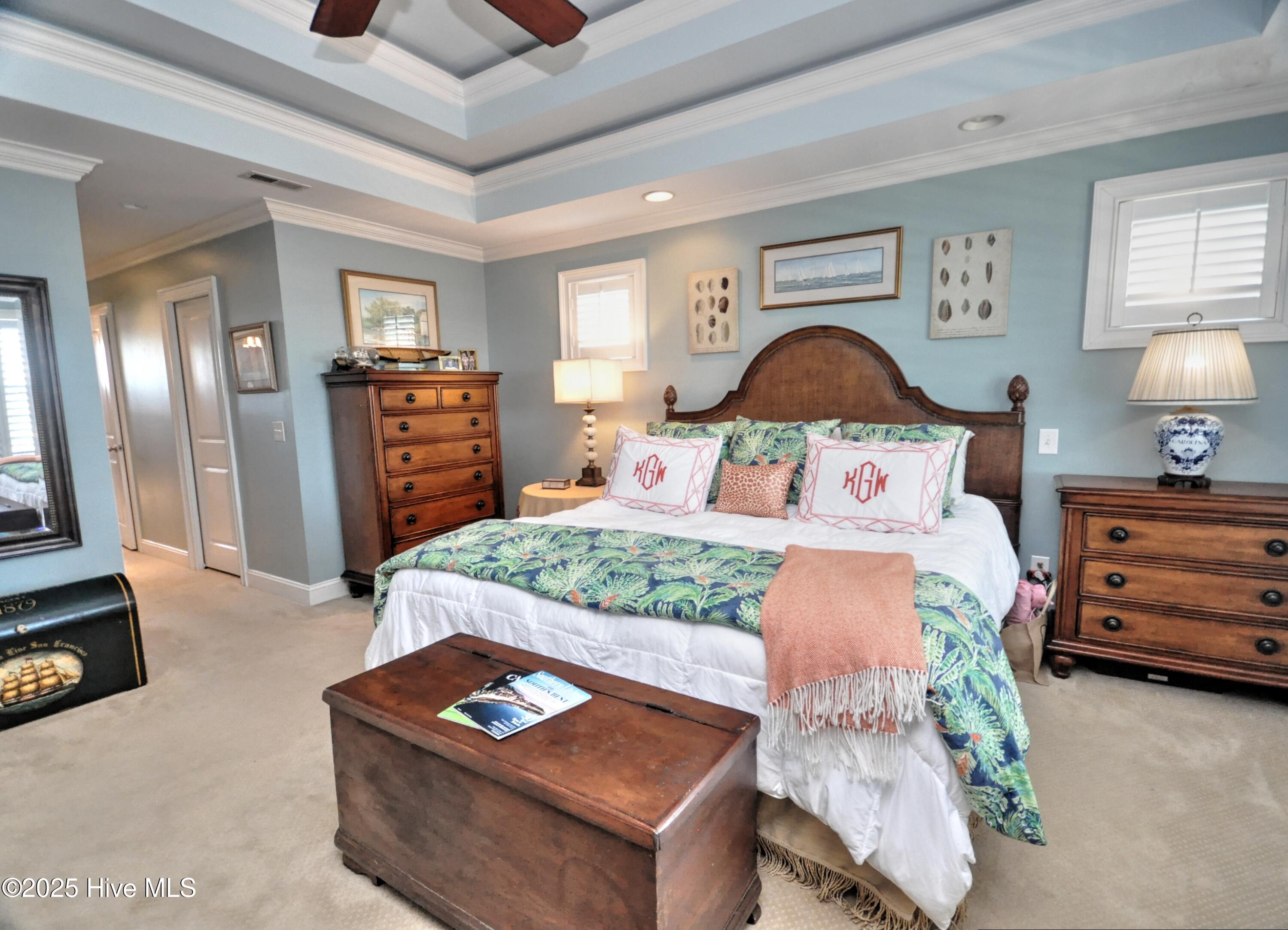 100537753 | Photo 35