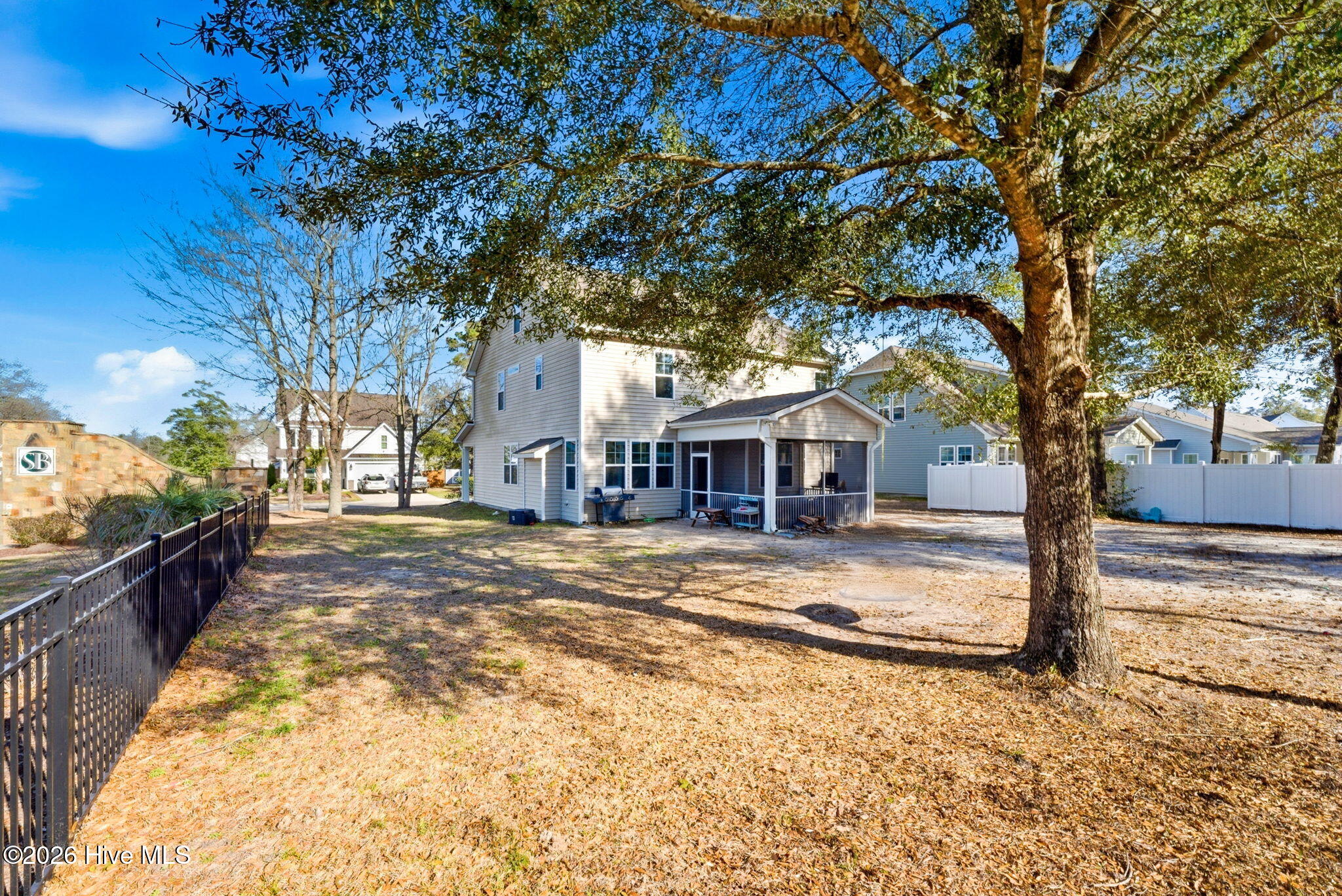 100559048 | Photo 39