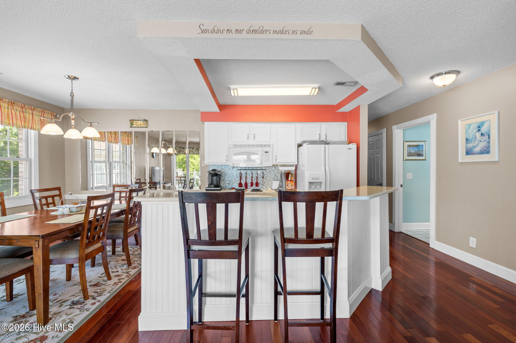 100569270 | Photo 10