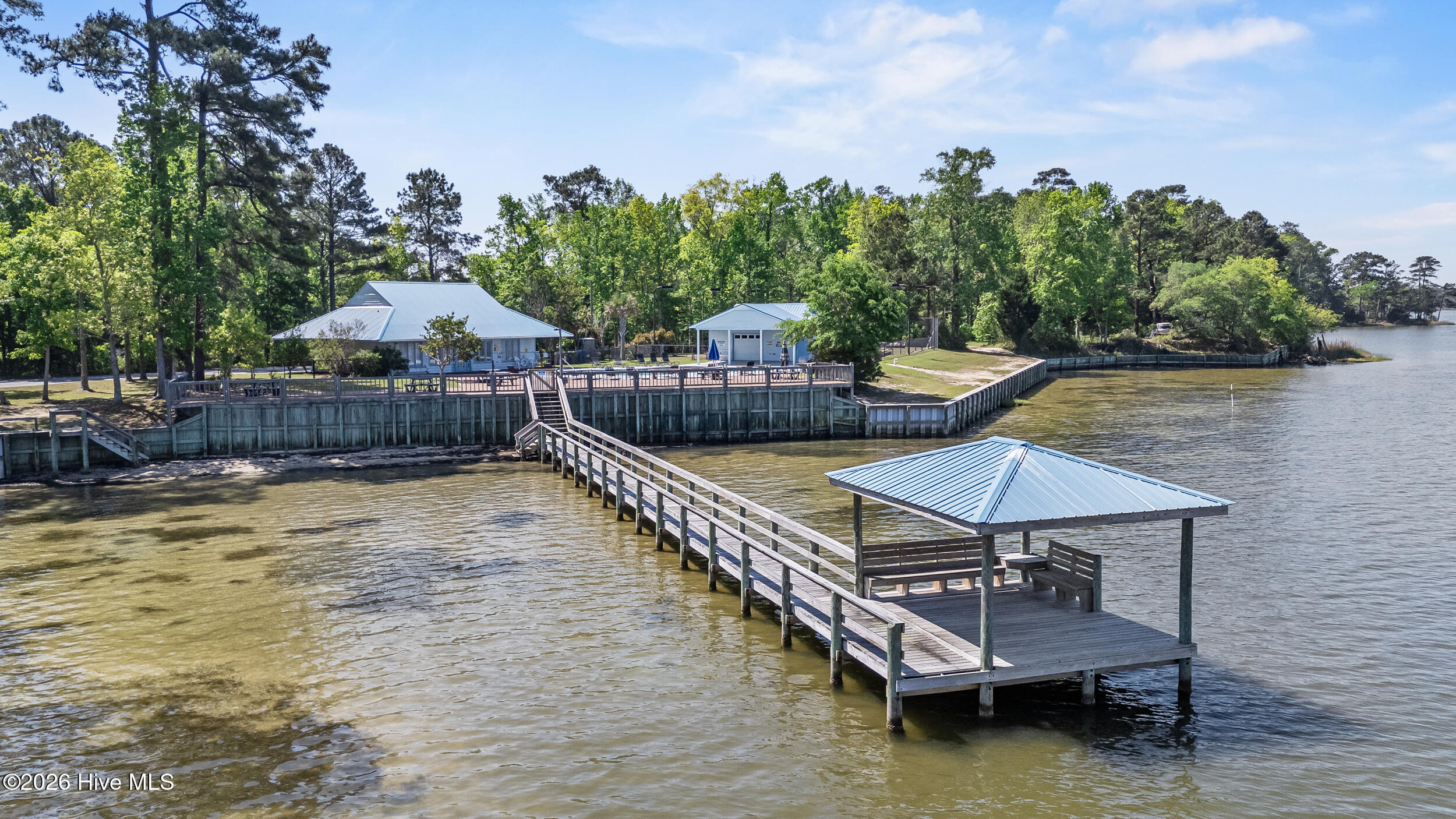 100569506 | Photo 80