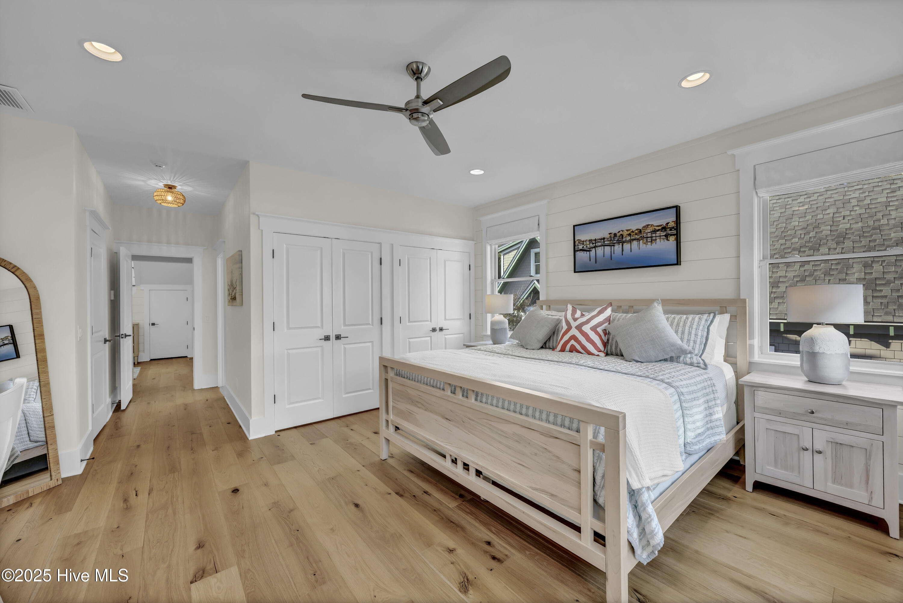 100534977 | Photo 31