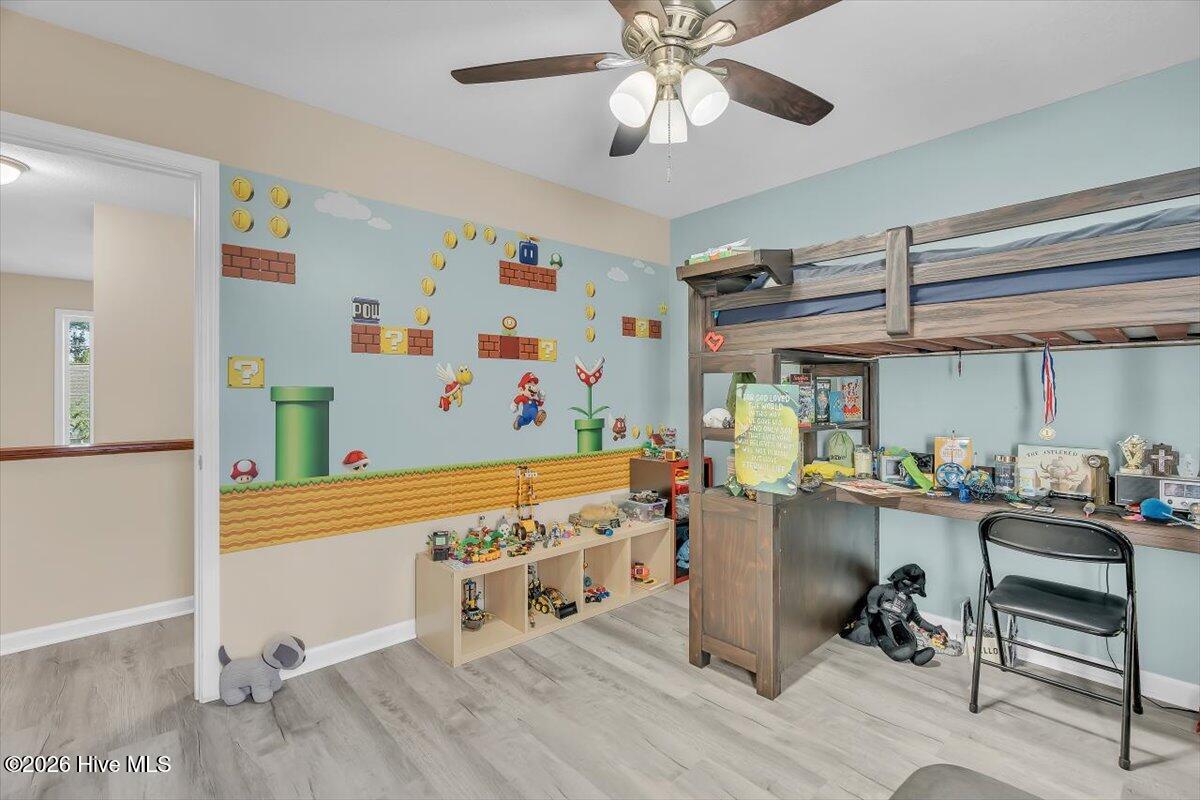 100558956 | Photo 13