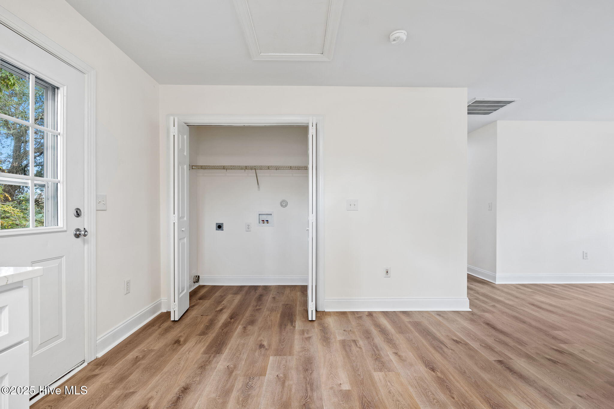 100542432 | Photo 10