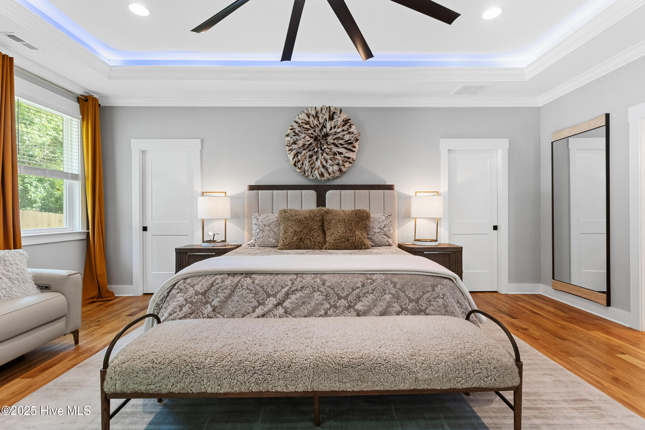 100561677 | Photo 28