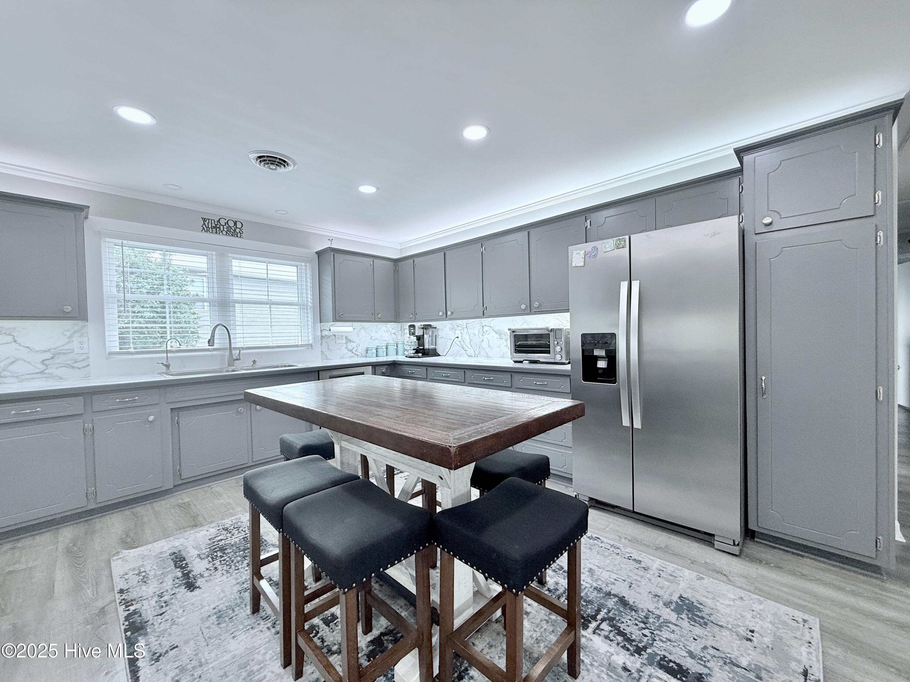 100530009 | Photo 20