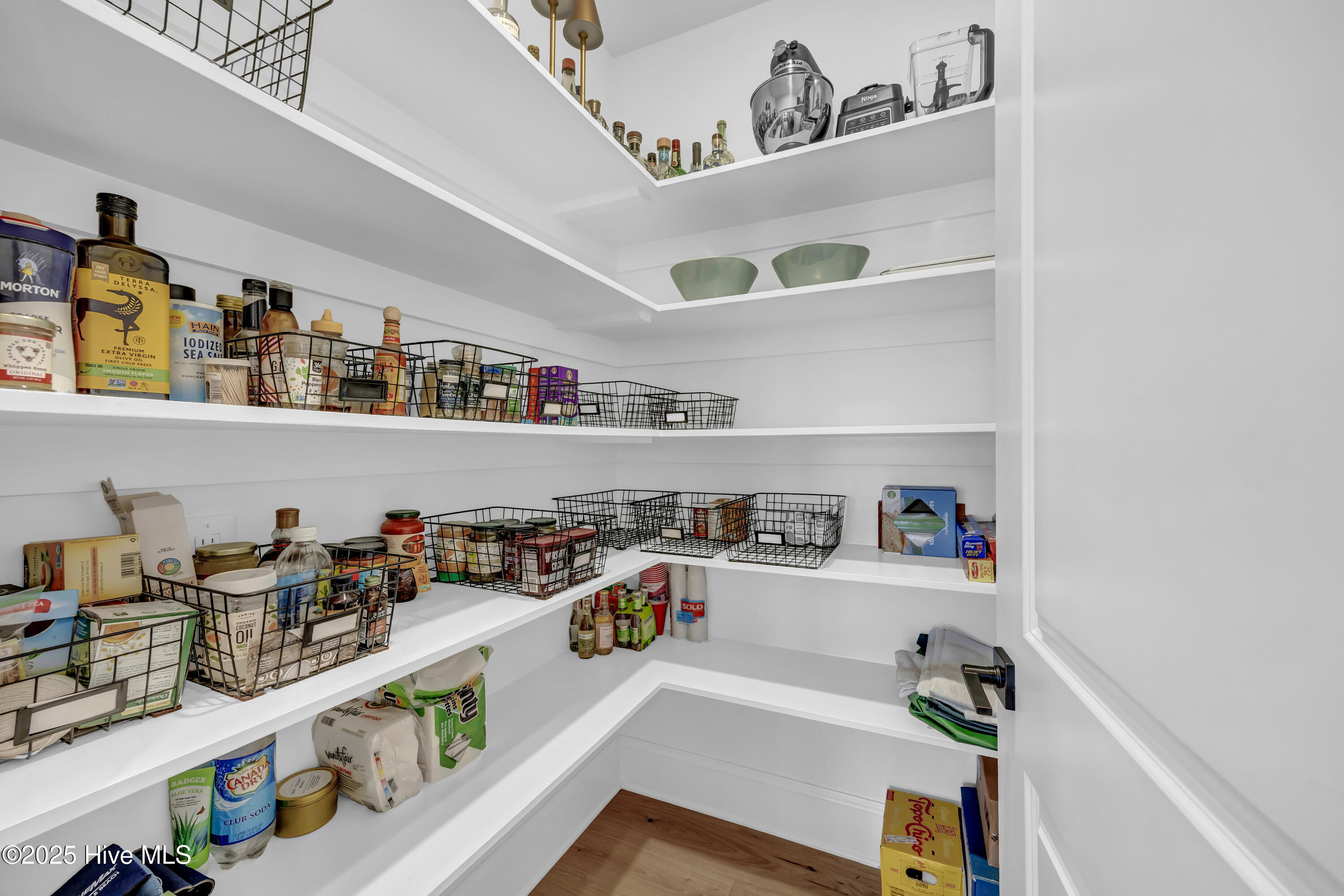 100534977 | Photo 21