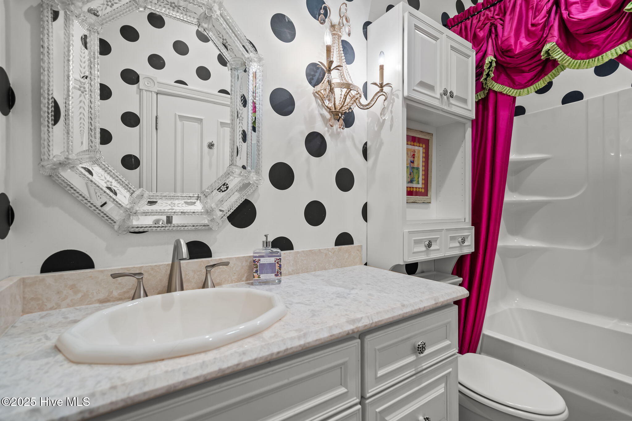 100547936 | Photo 59