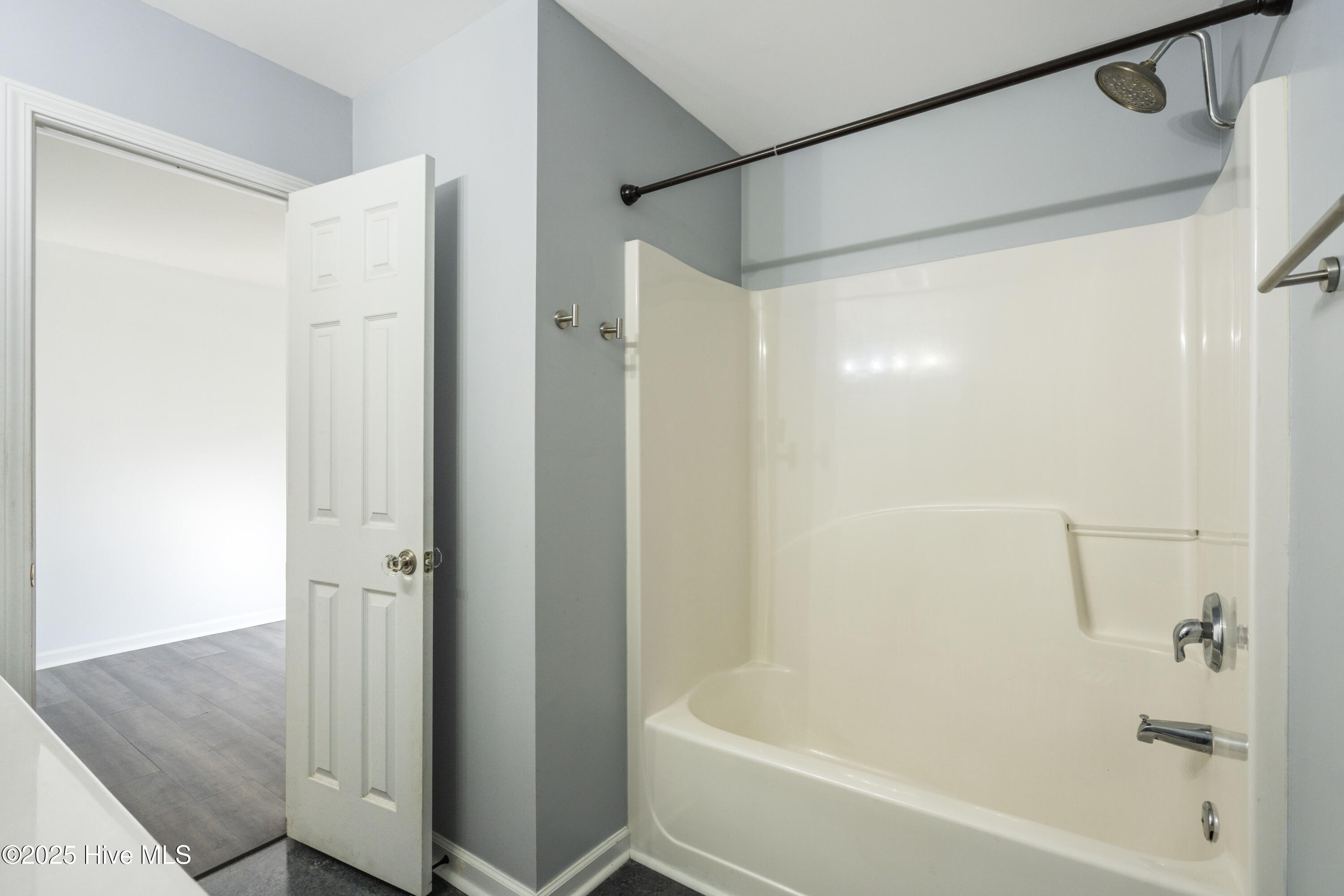 3127 Memory Lane, Castle Hayne, NC 28429 – photo 22: master bathroom