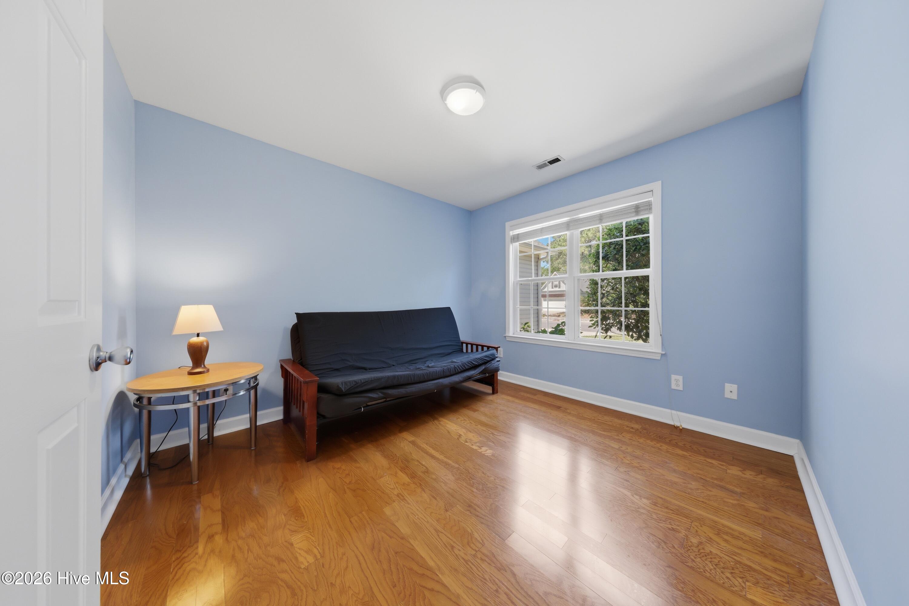 100568485 | Photo 29