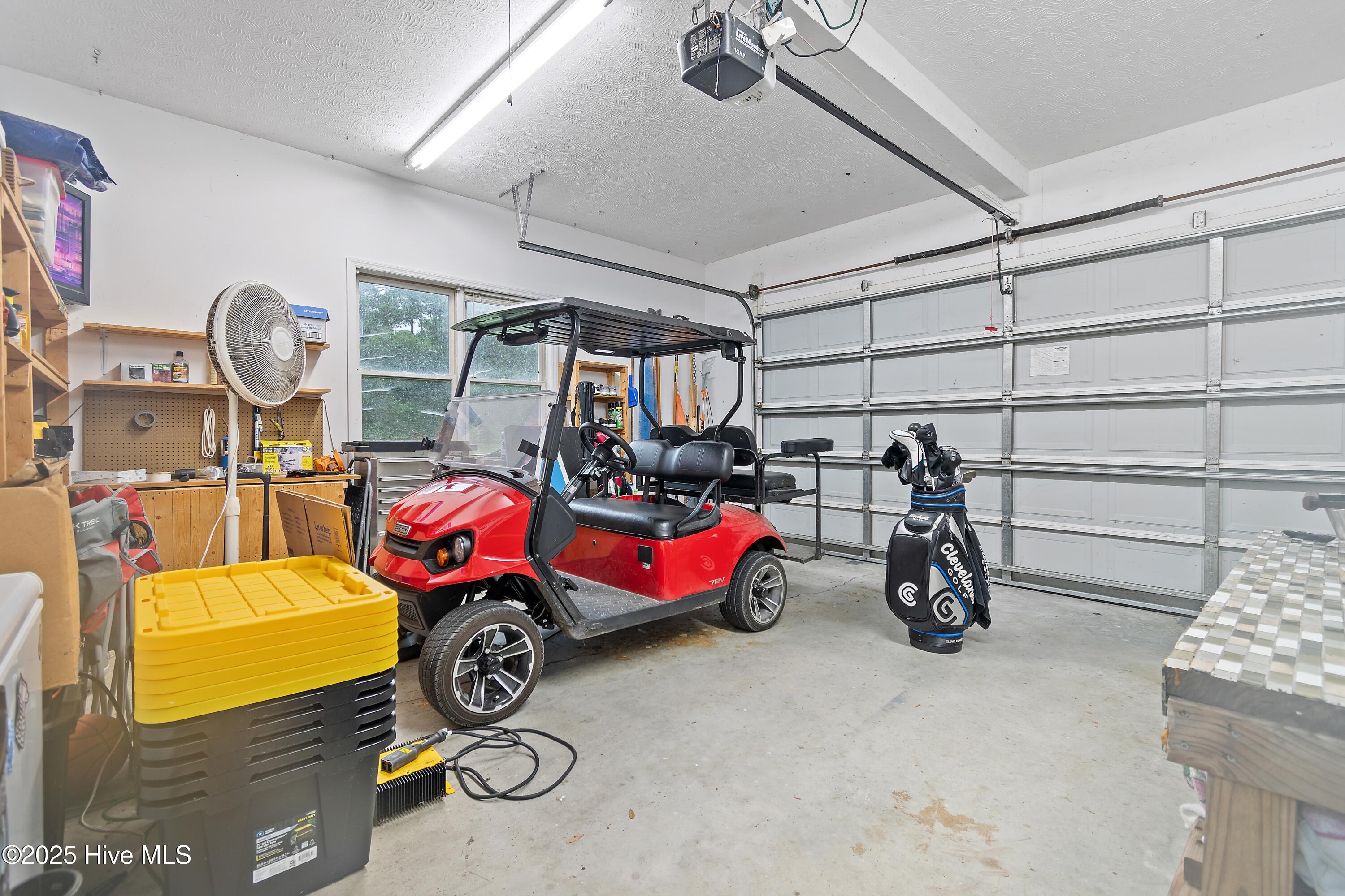 100522633 | Photo 38