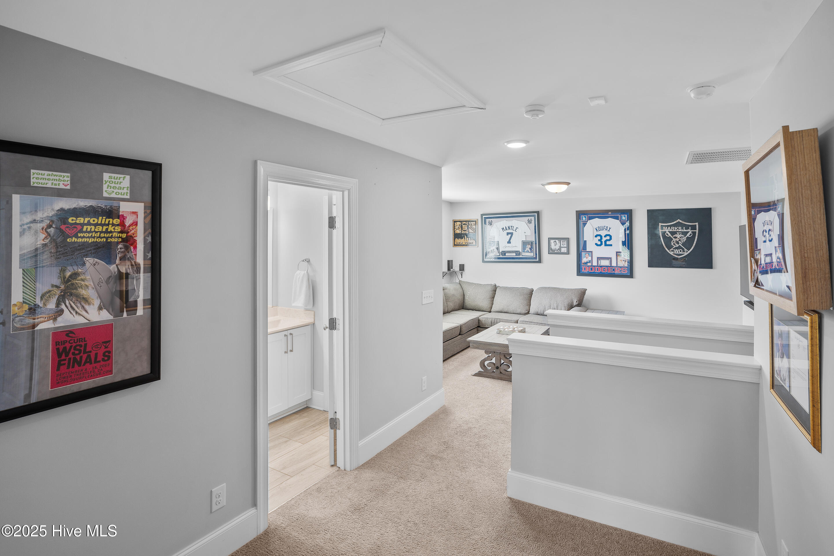 100546776 | Photo 37