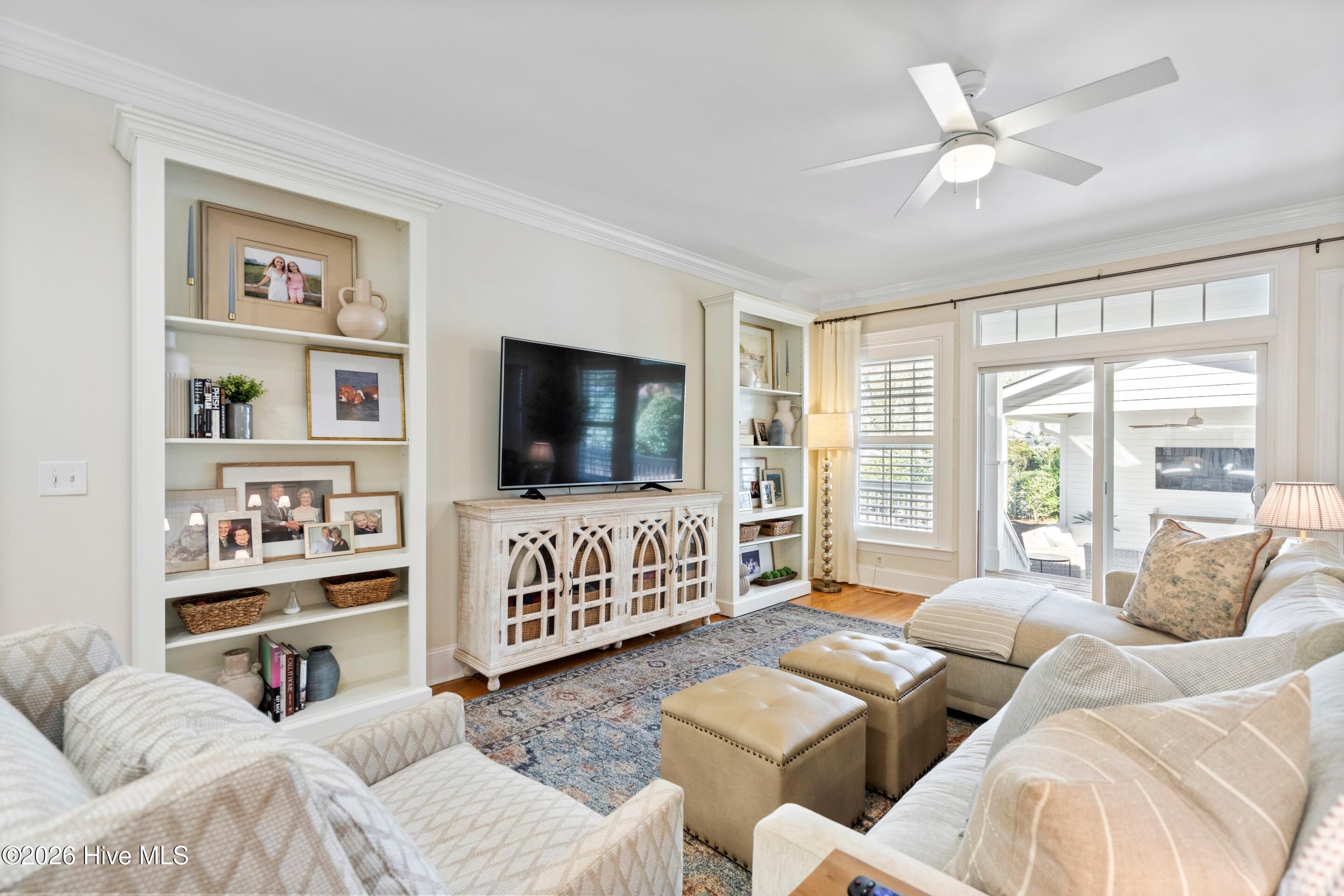 100549669 | Photo 29