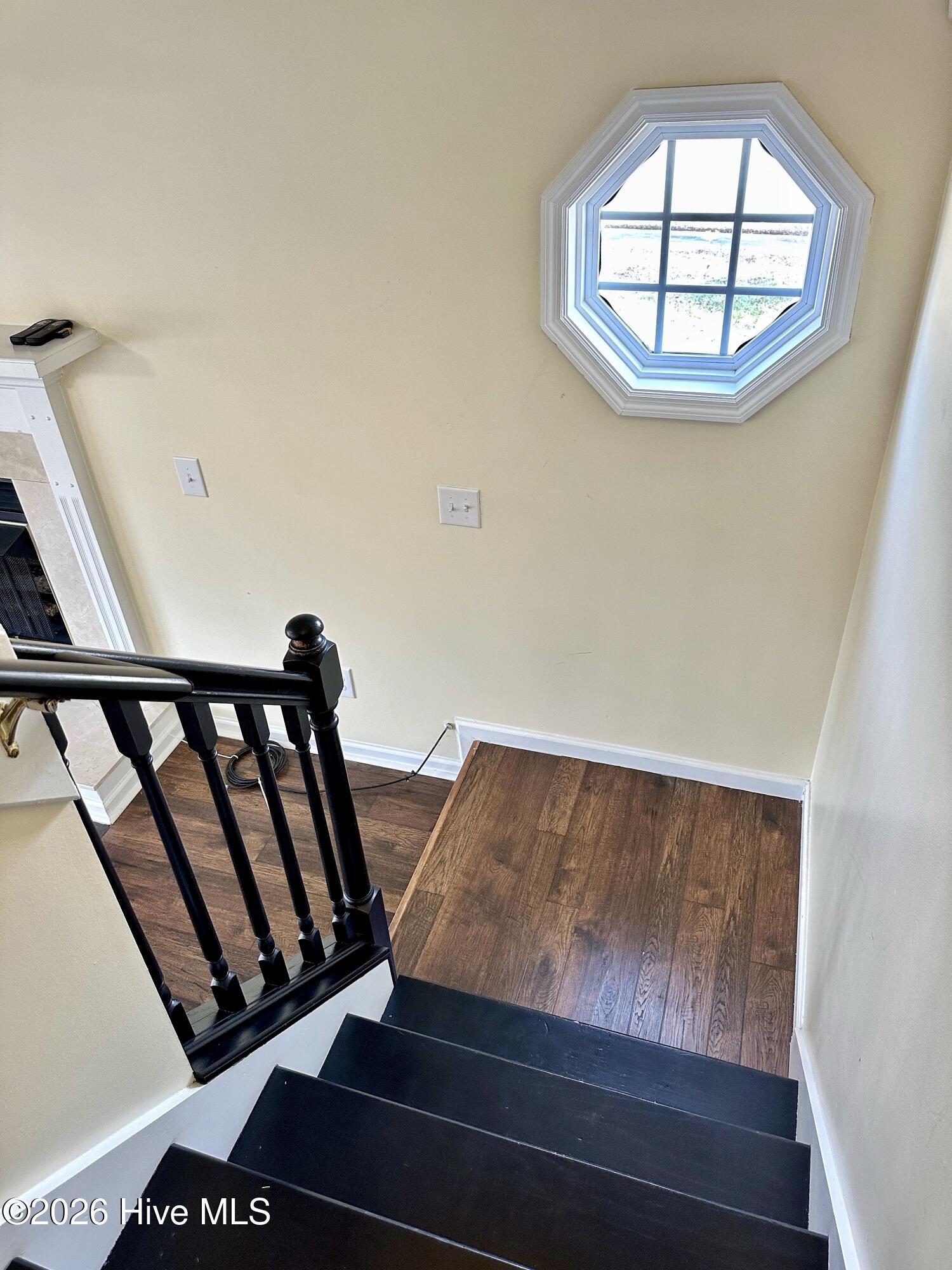 100552707 | Photo 27