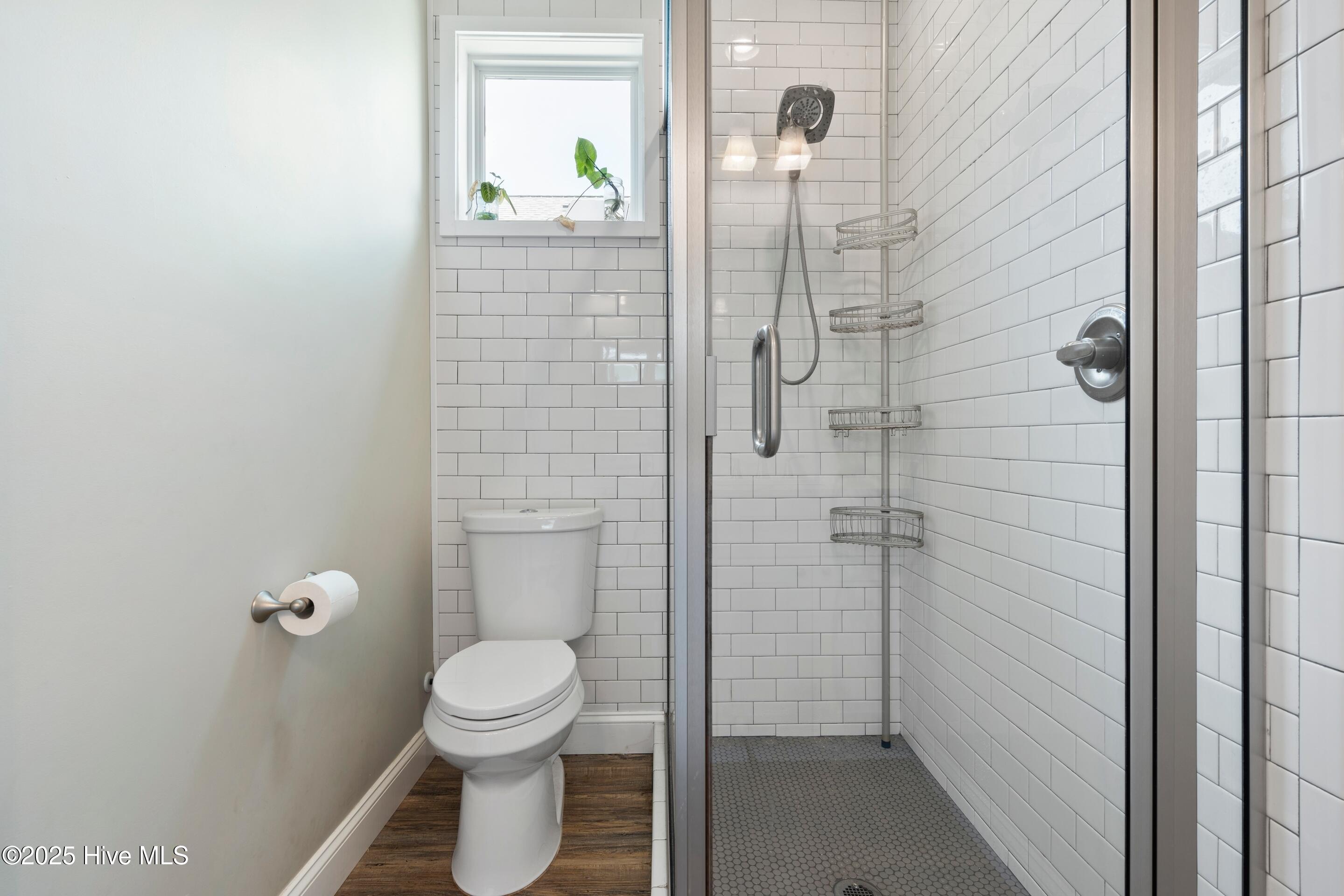 100567642 | Photo 25