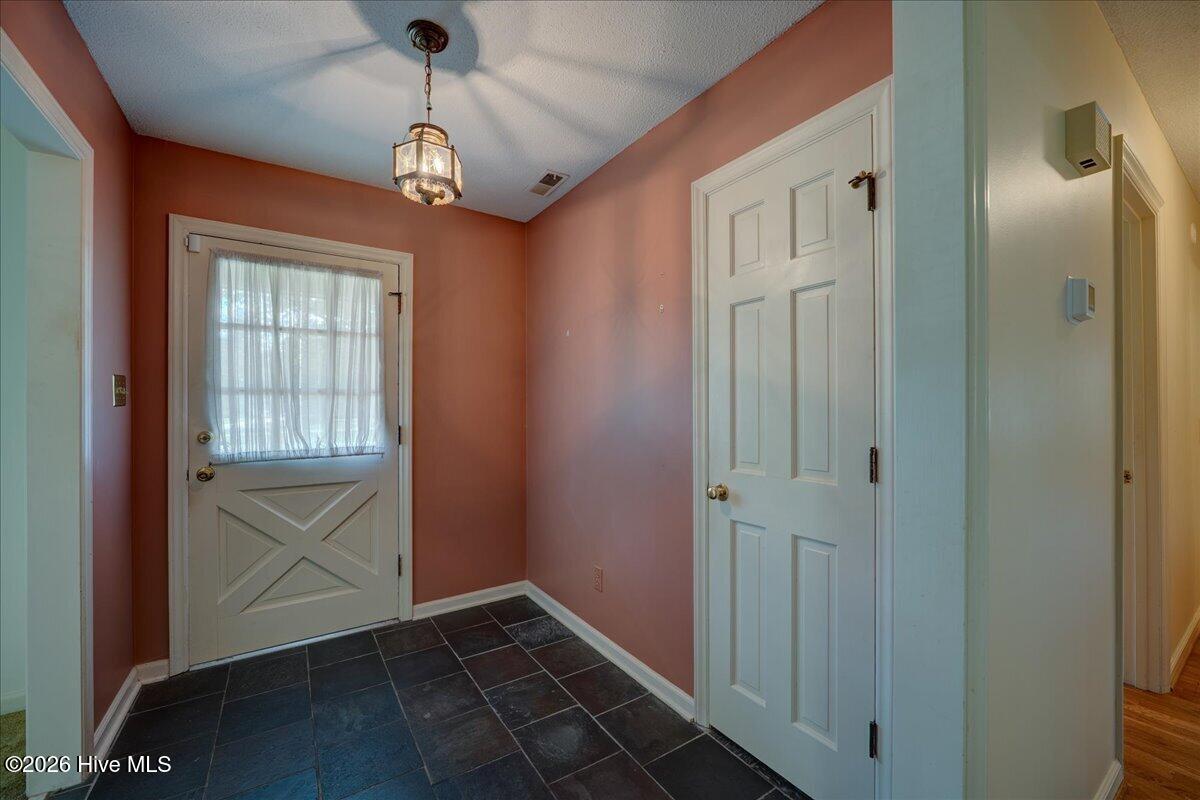 4904 Hillandale Road,Trent Woods