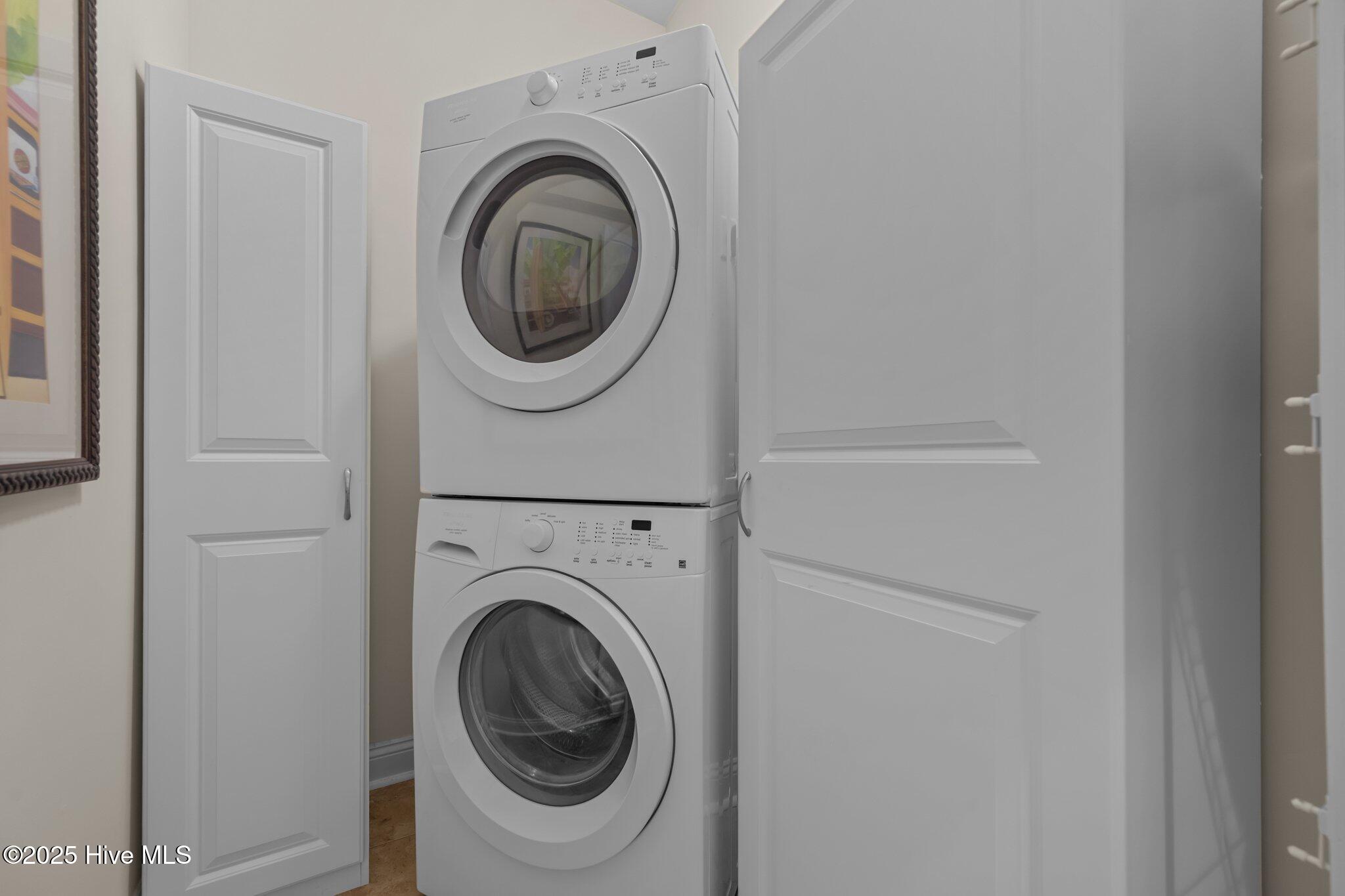 100515598 | Photo 36