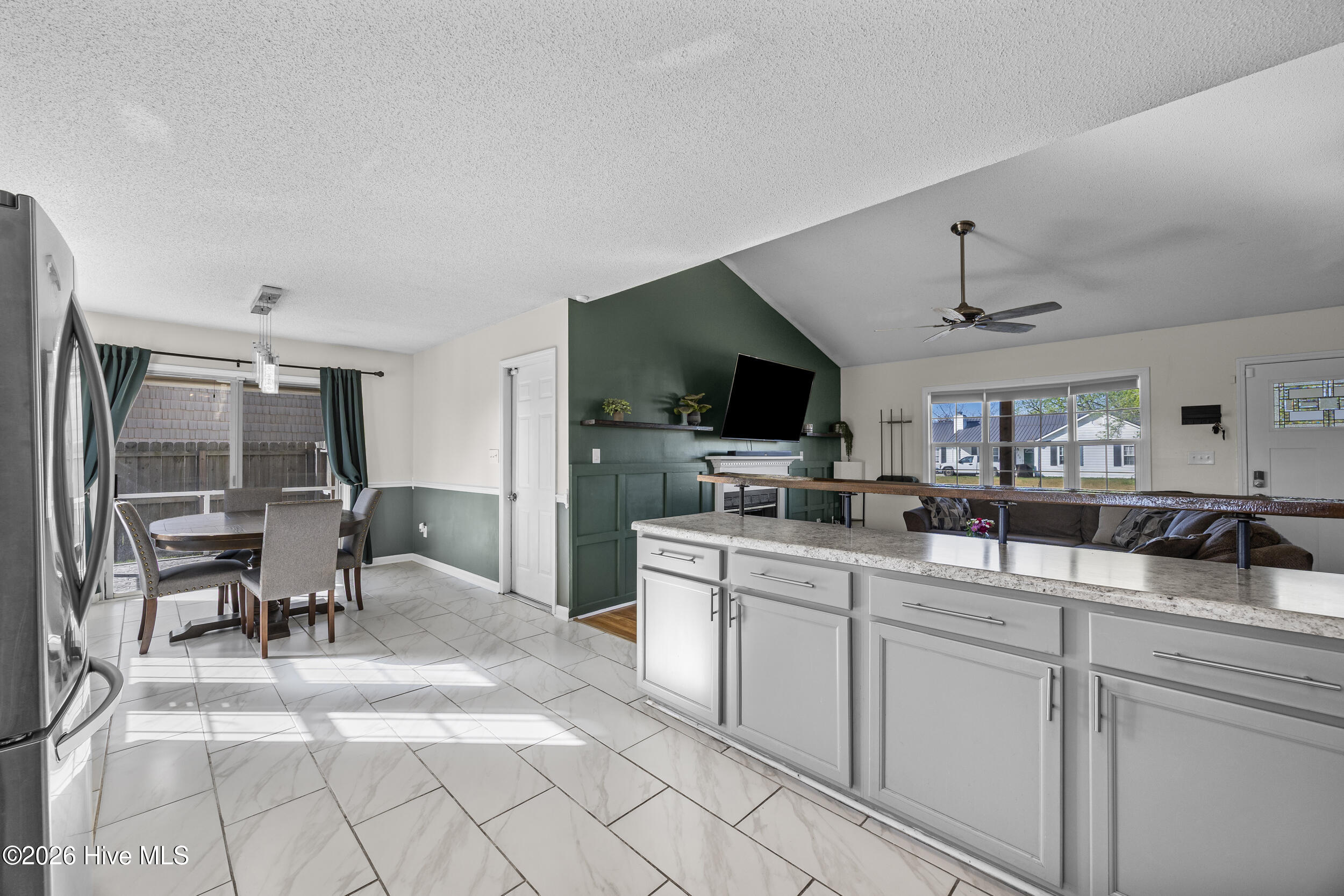 100566021 | Photo 10