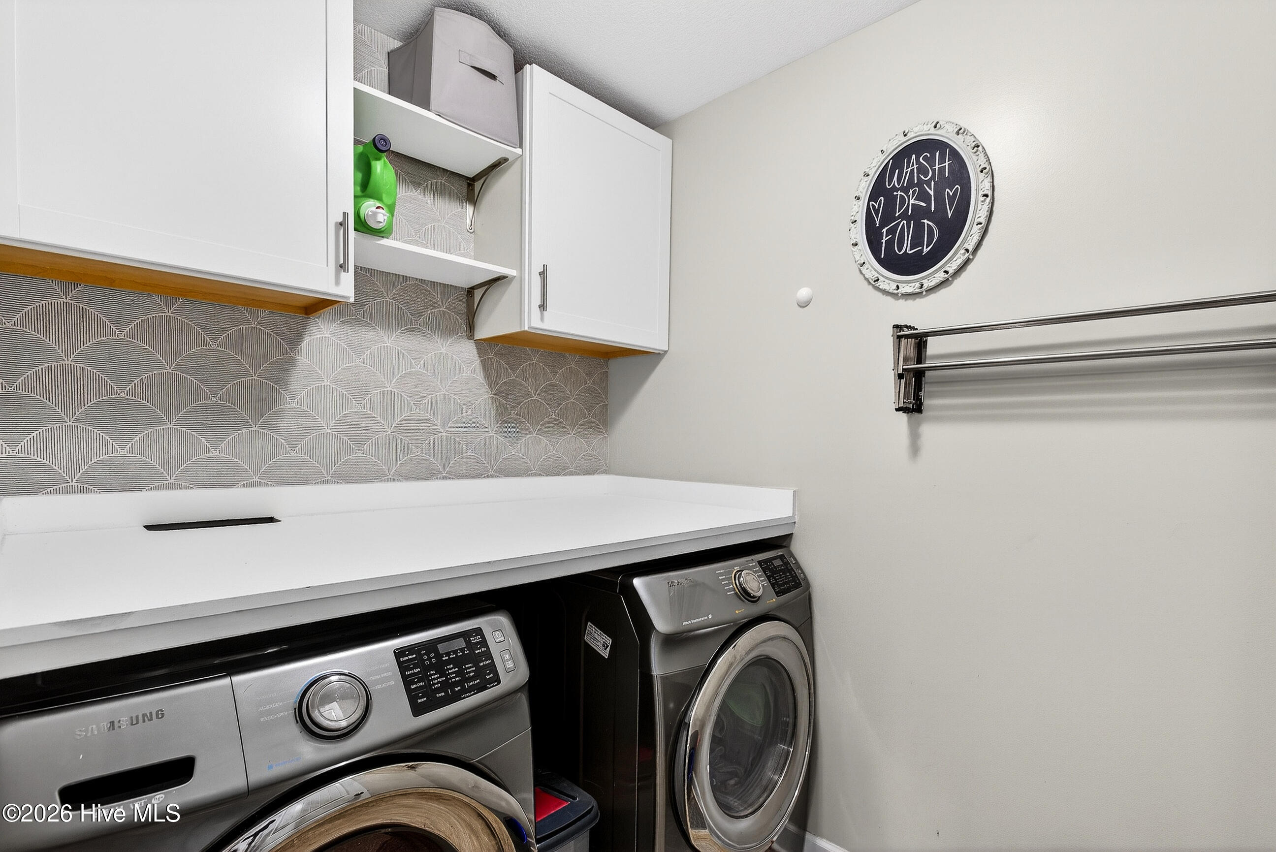 100562931 | Photo 28