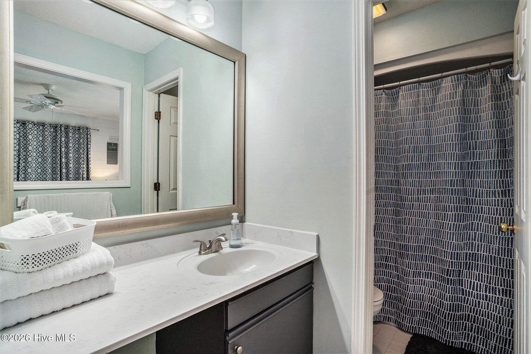 100559918 | Photo 16