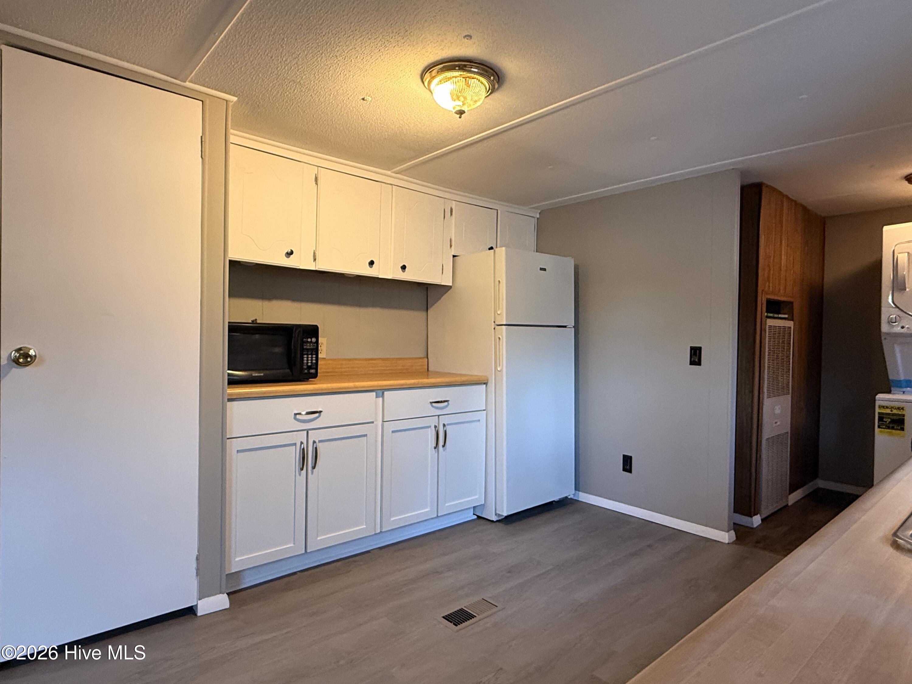 110 Woodbrook Drive, Midway Park, NC 28544 – photo 16: Kitchen