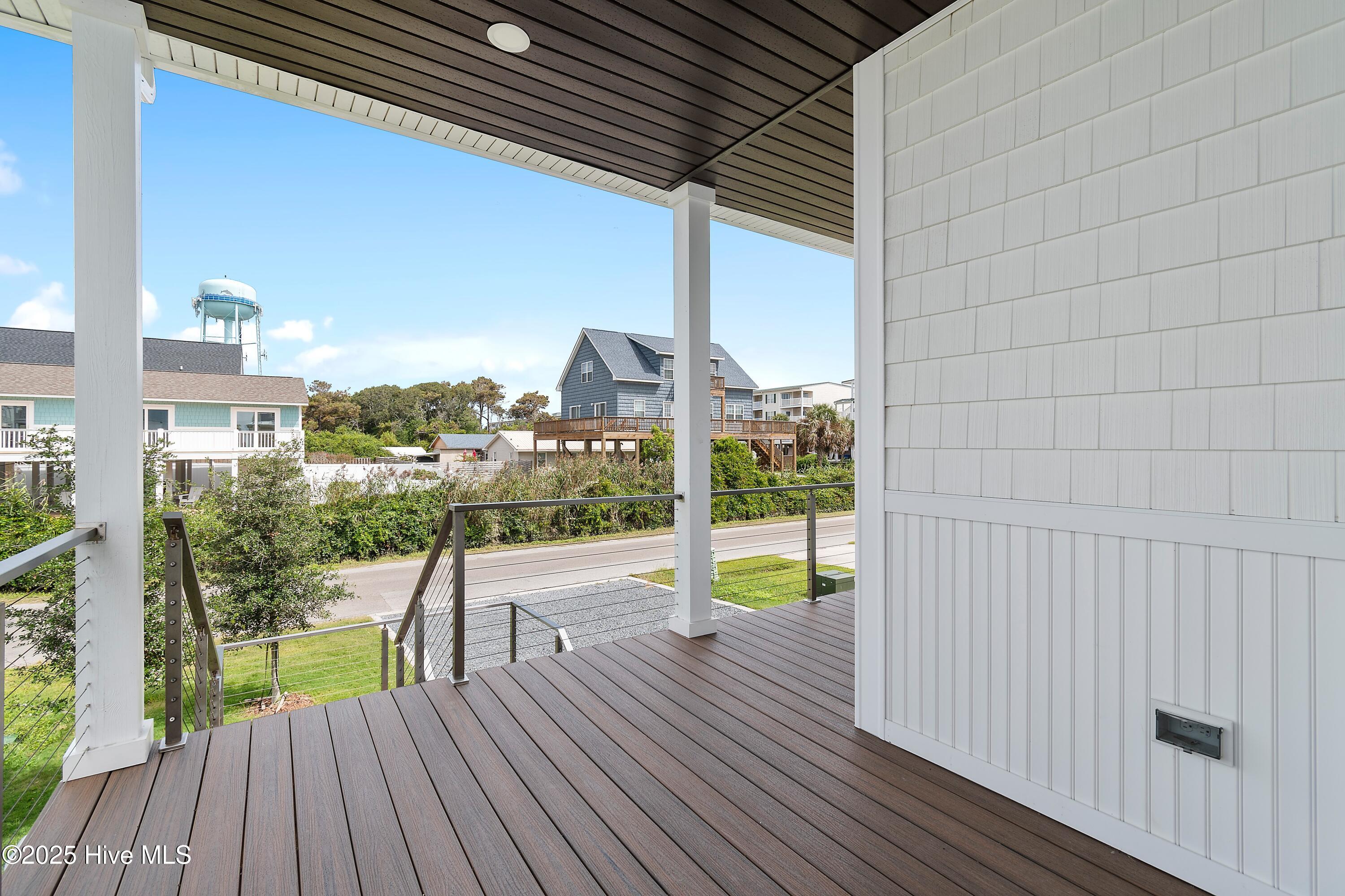 100549252 | Photo 12