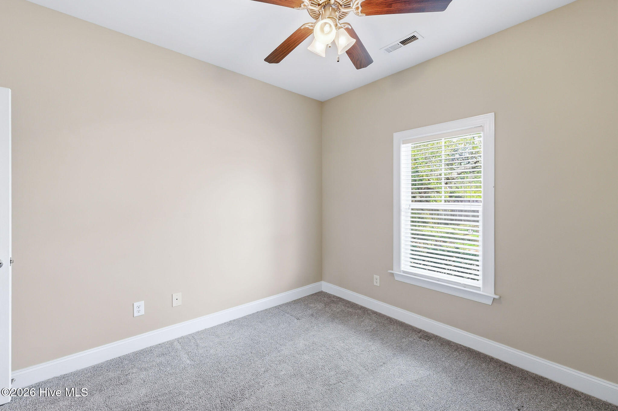 100559674 | Photo 26