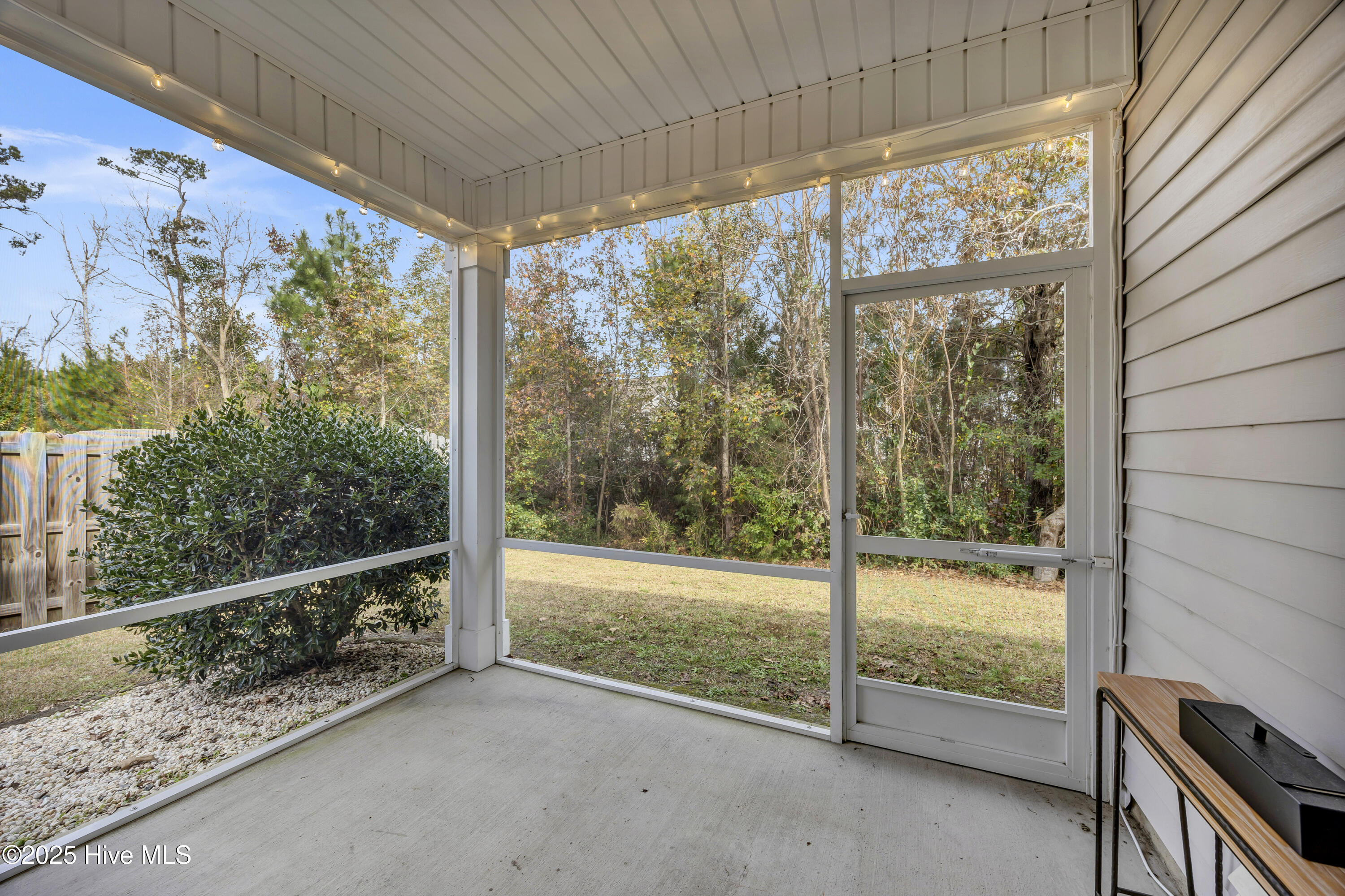 100543759 | Photo 14