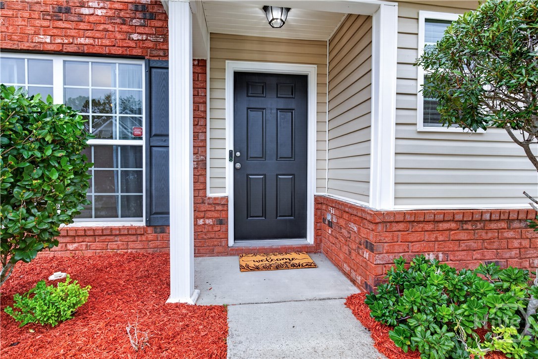 Photo 3 of Single family home for sale at 639 Amhearst Row, Hinesville, GA 31313 | MLS# SA366232 | Listing updated on 2026-10-10