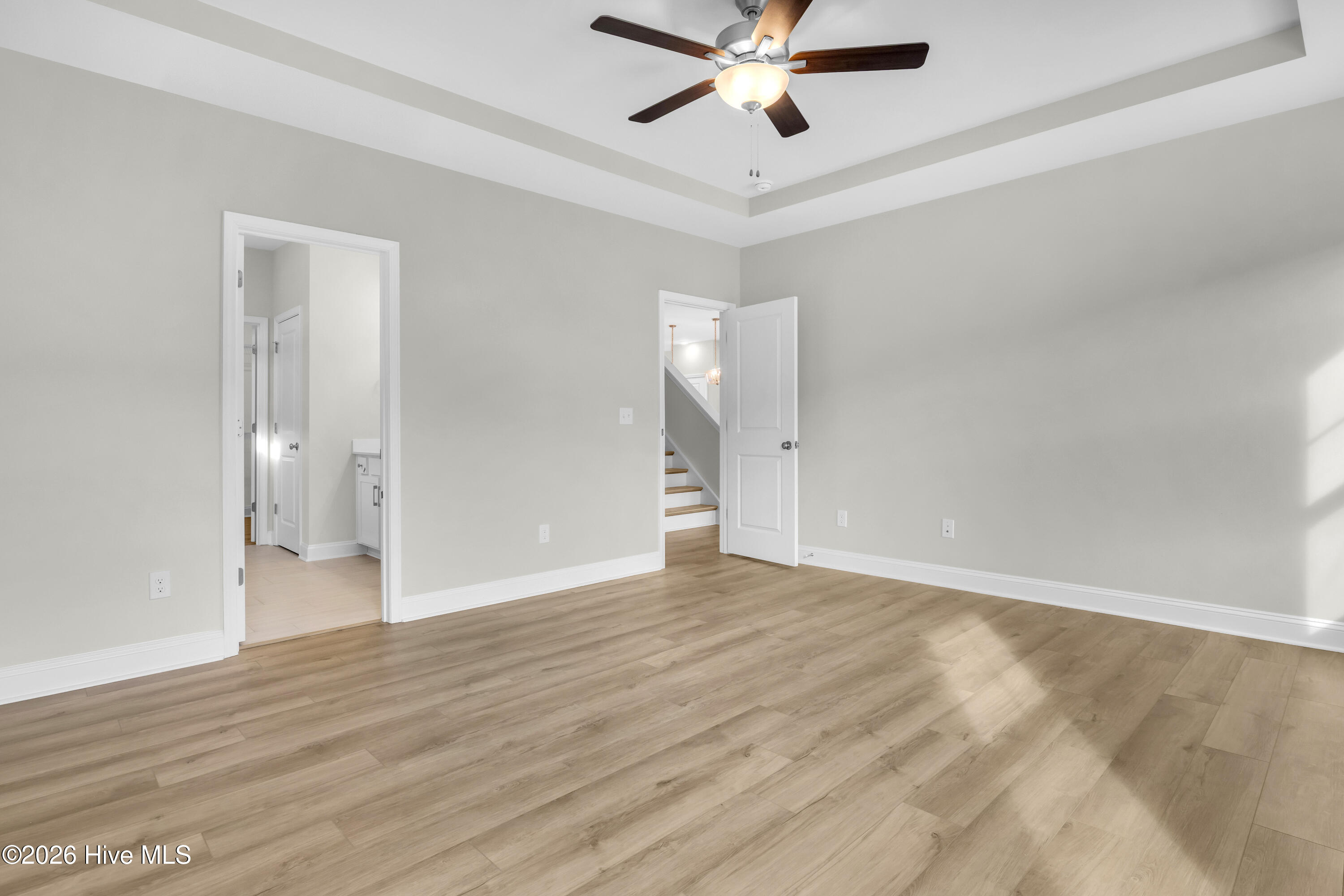 100552791 | Photo 29