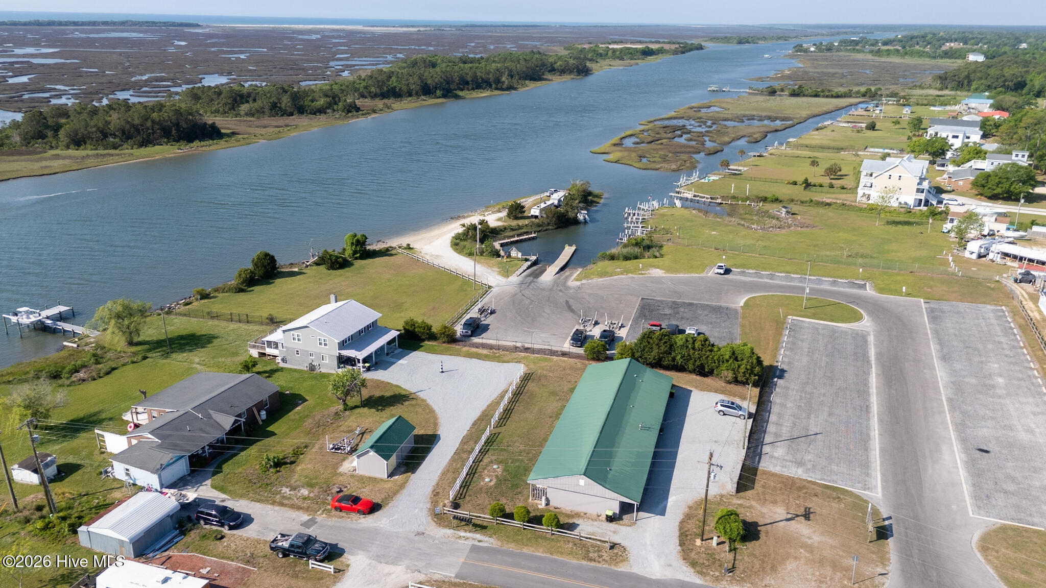 100568858 | Photo 29