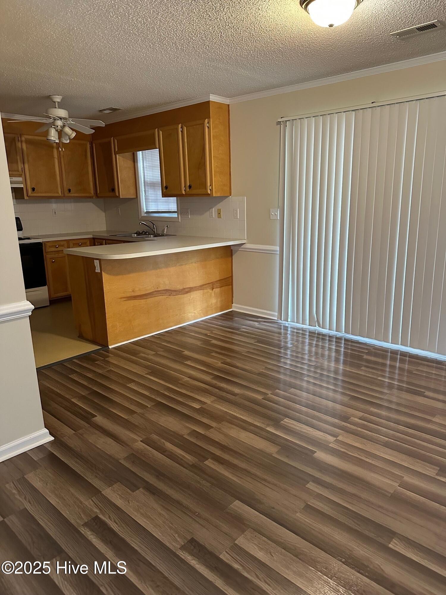 Sterling Pointe Drive 3917 KK8 (5)