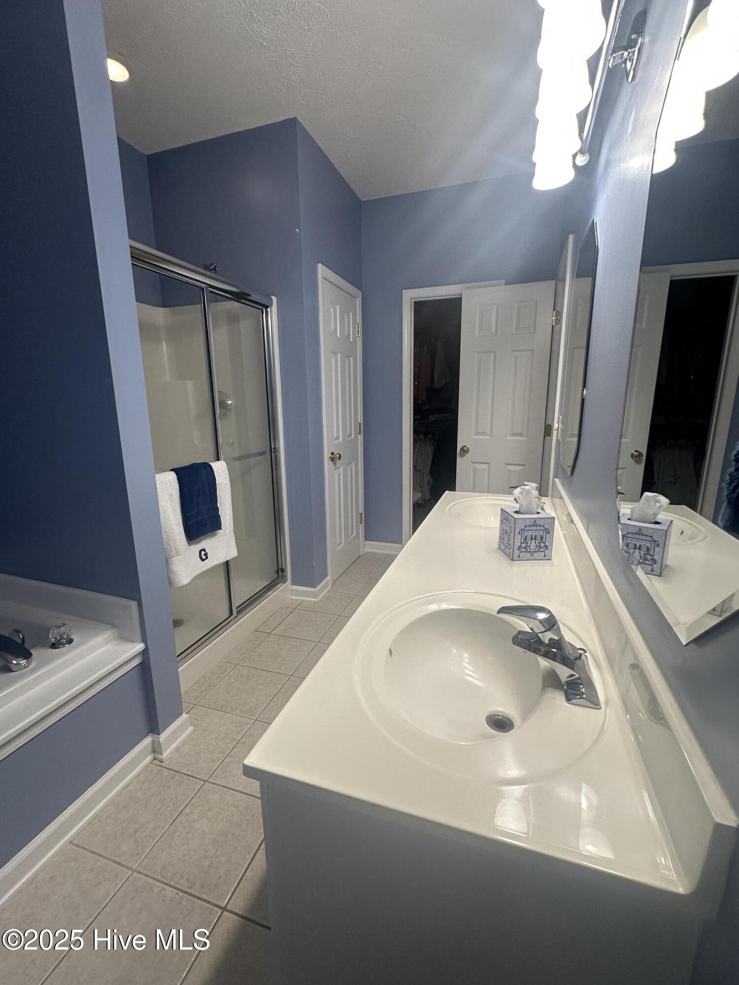 100526280 | Photo 21