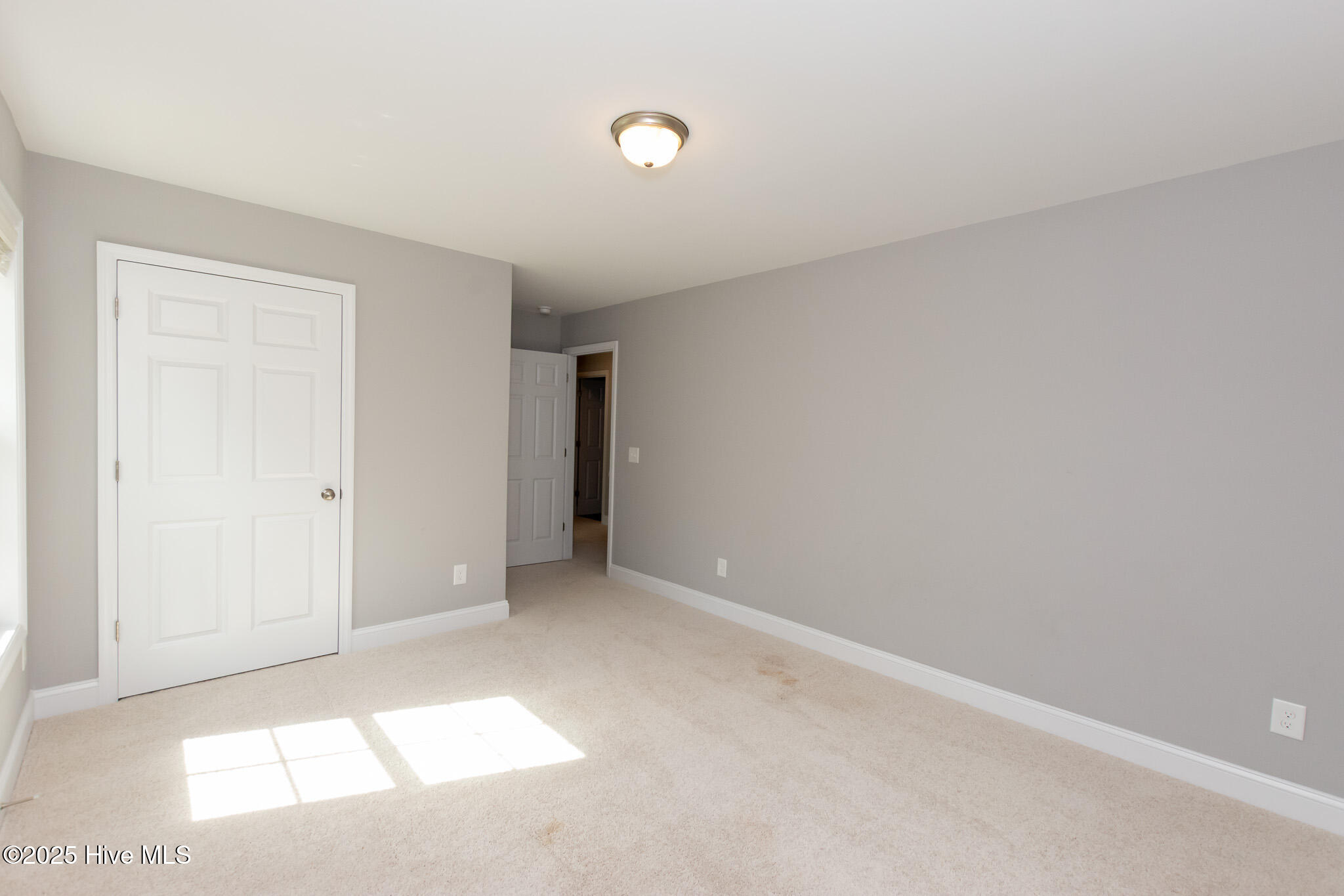 100531968 | Photo 37