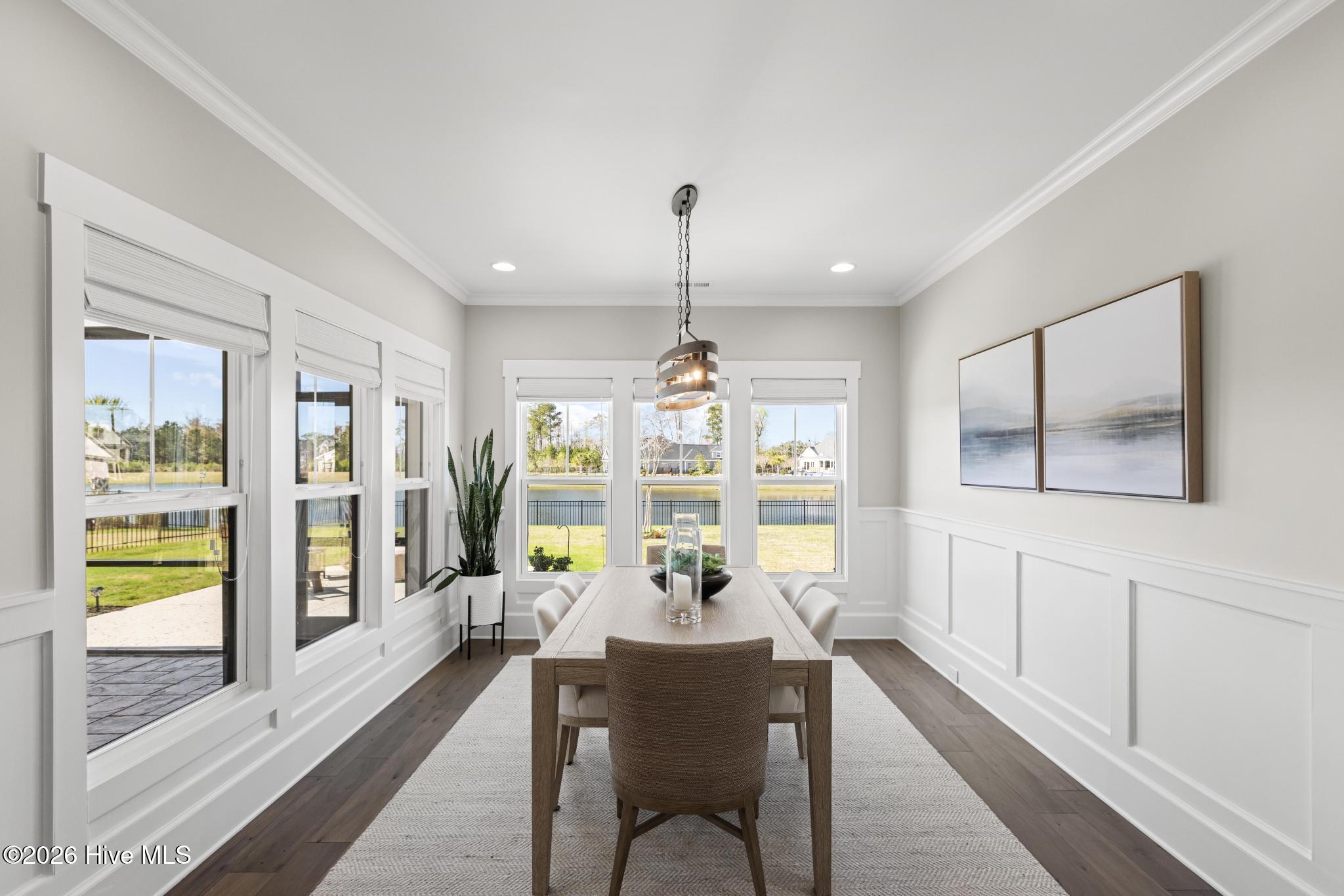 100561204 | Photo 25