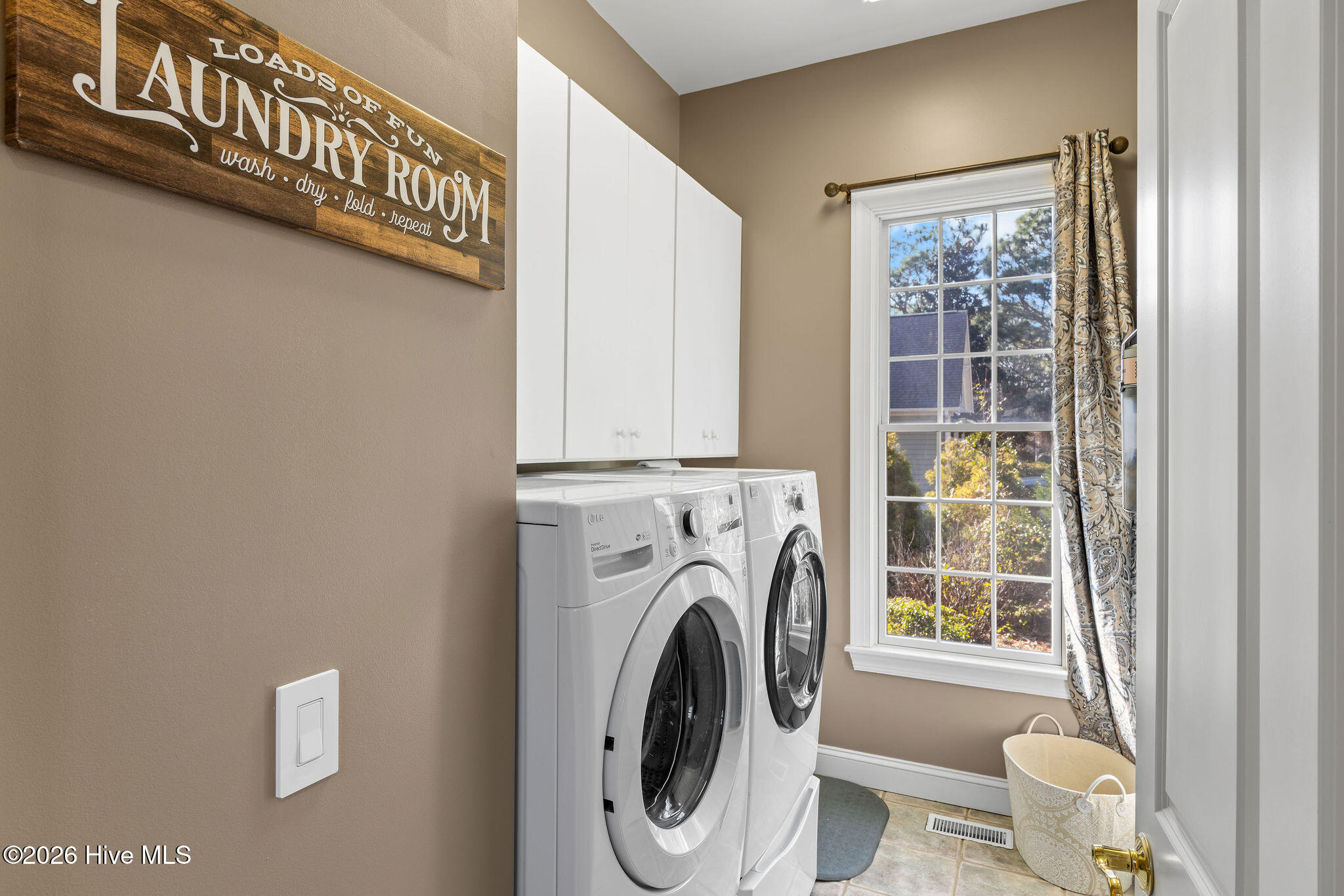 100553597 | Photo 57