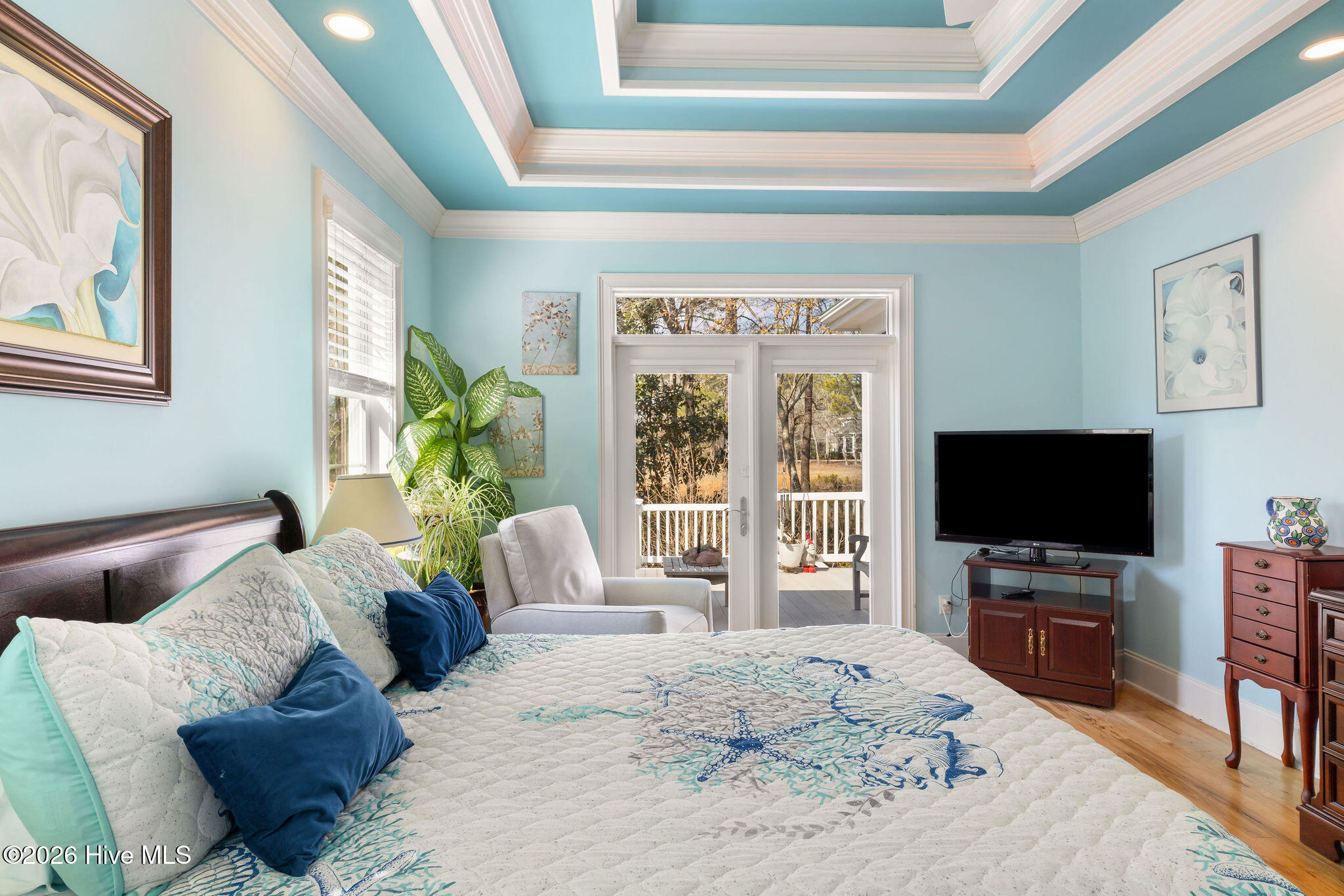 100557018 | Photo 33