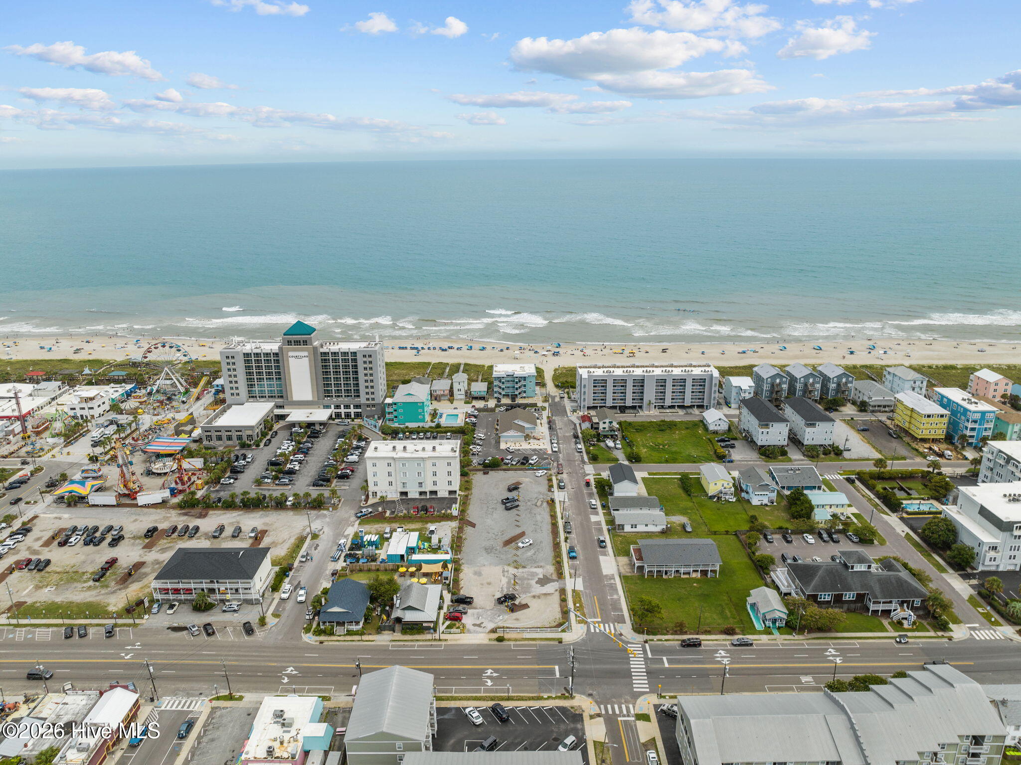 100563786 | Photo 49