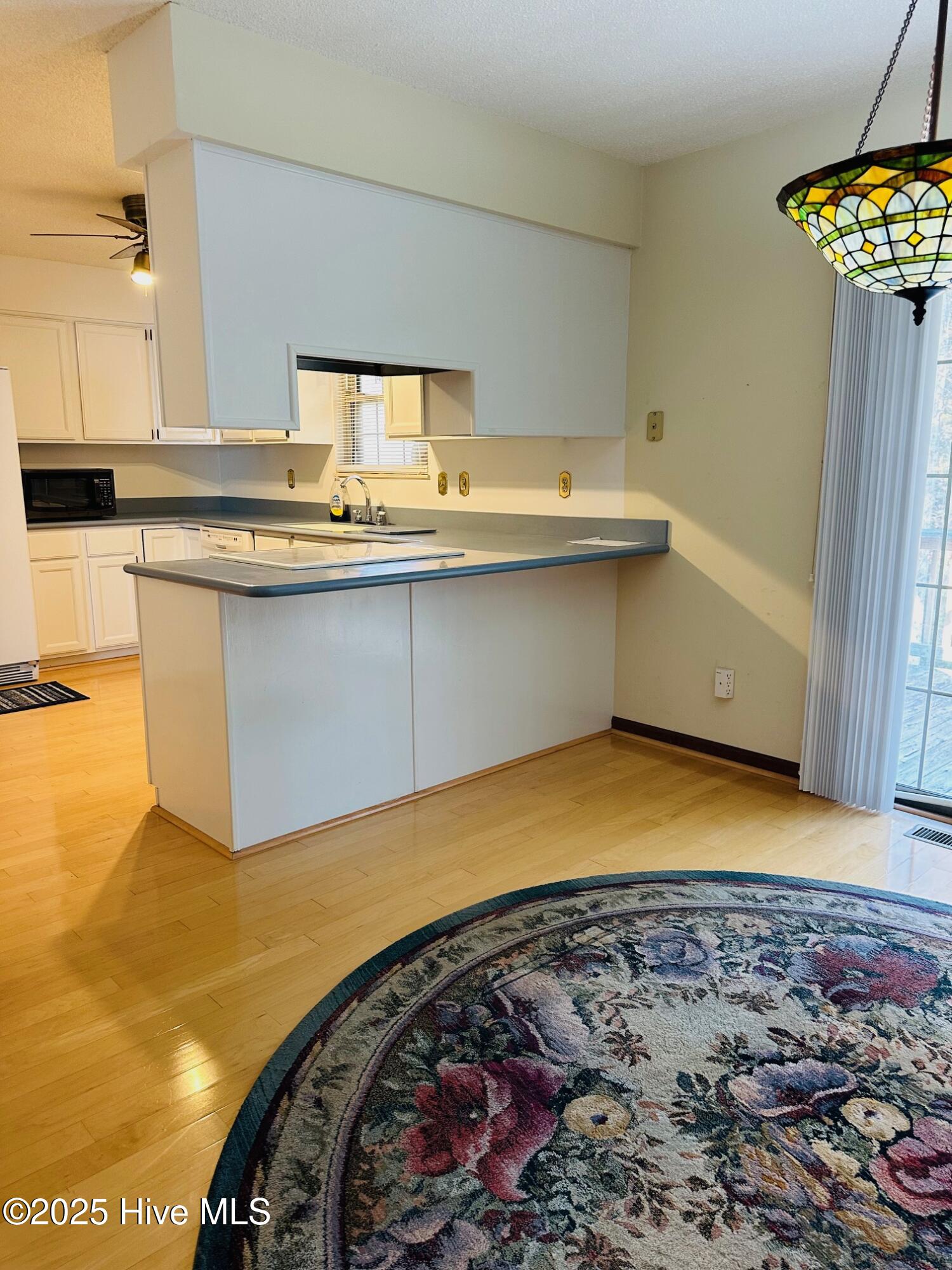 100542135 | Photo 17