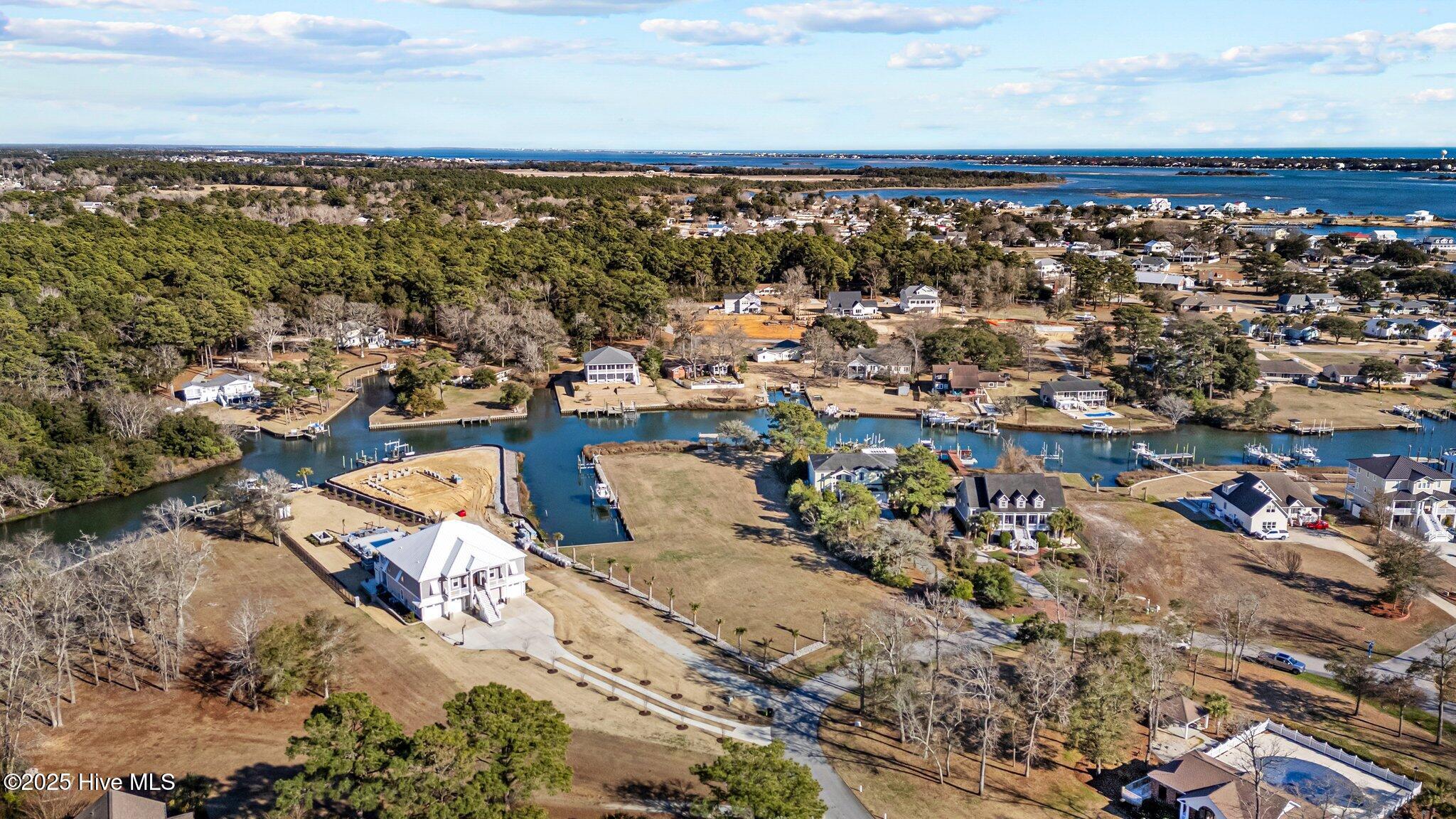 100532073 | Photo 16